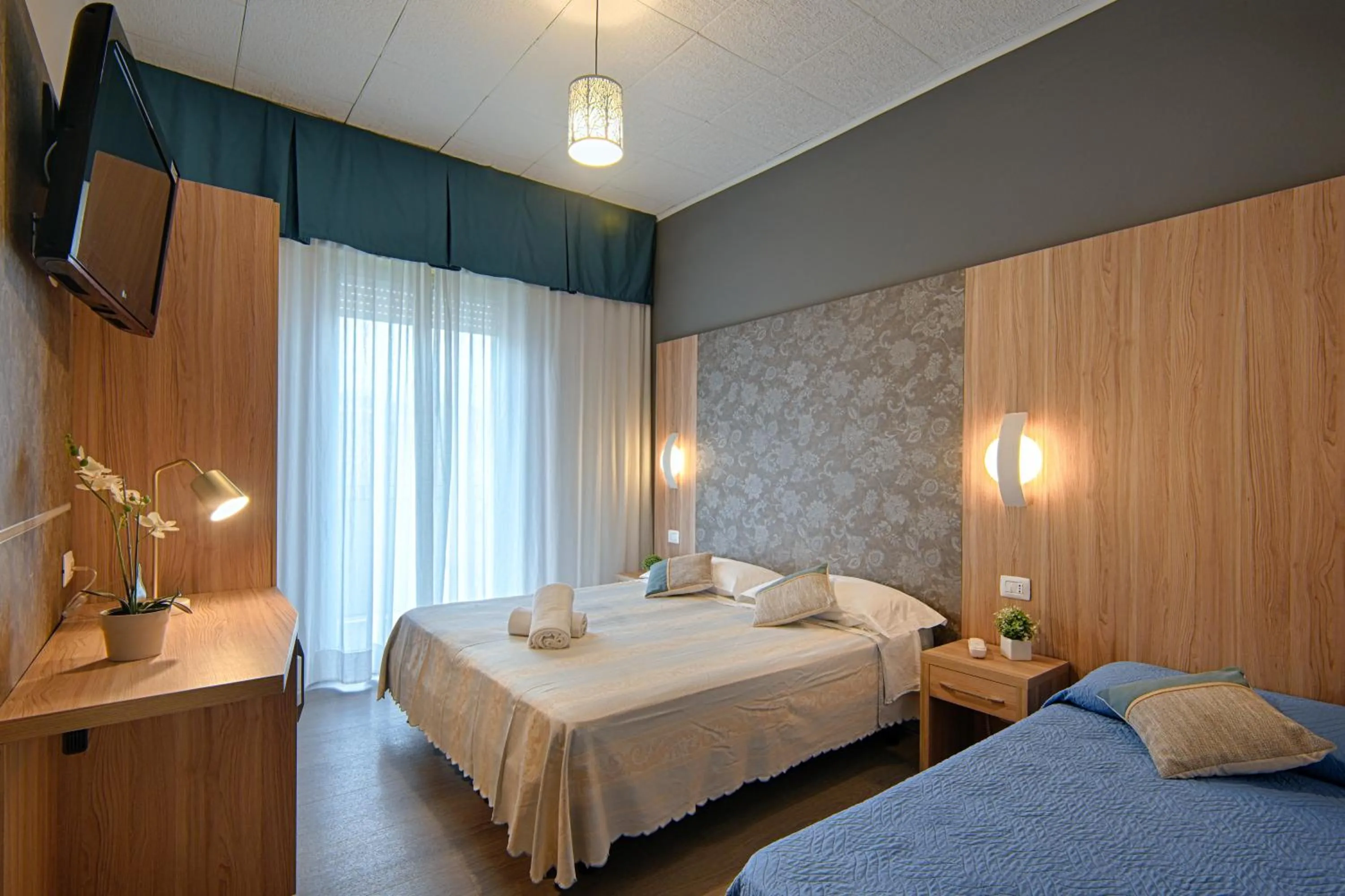 Bed in Hotel Madison
