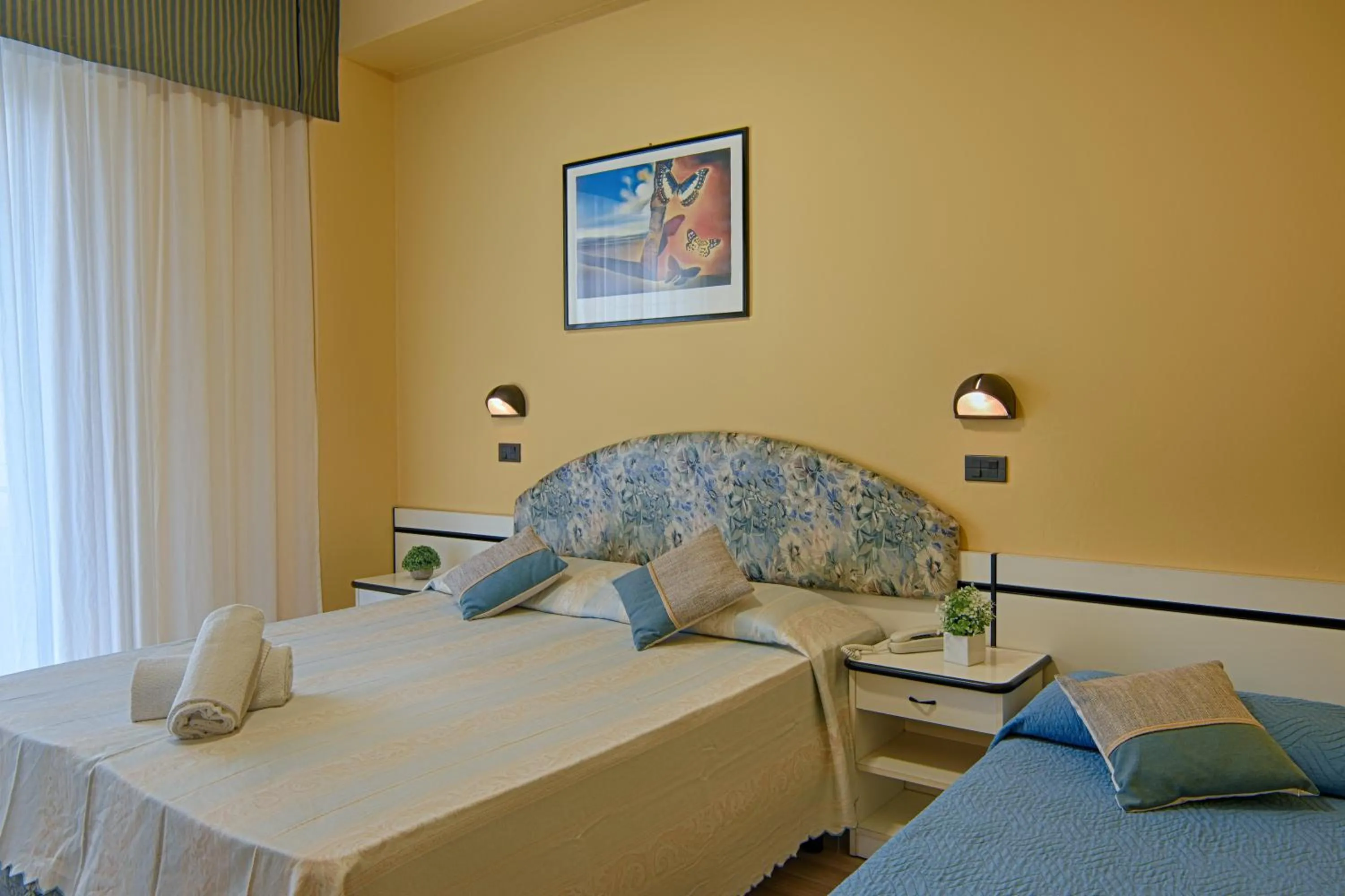 Bed in Hotel Madison