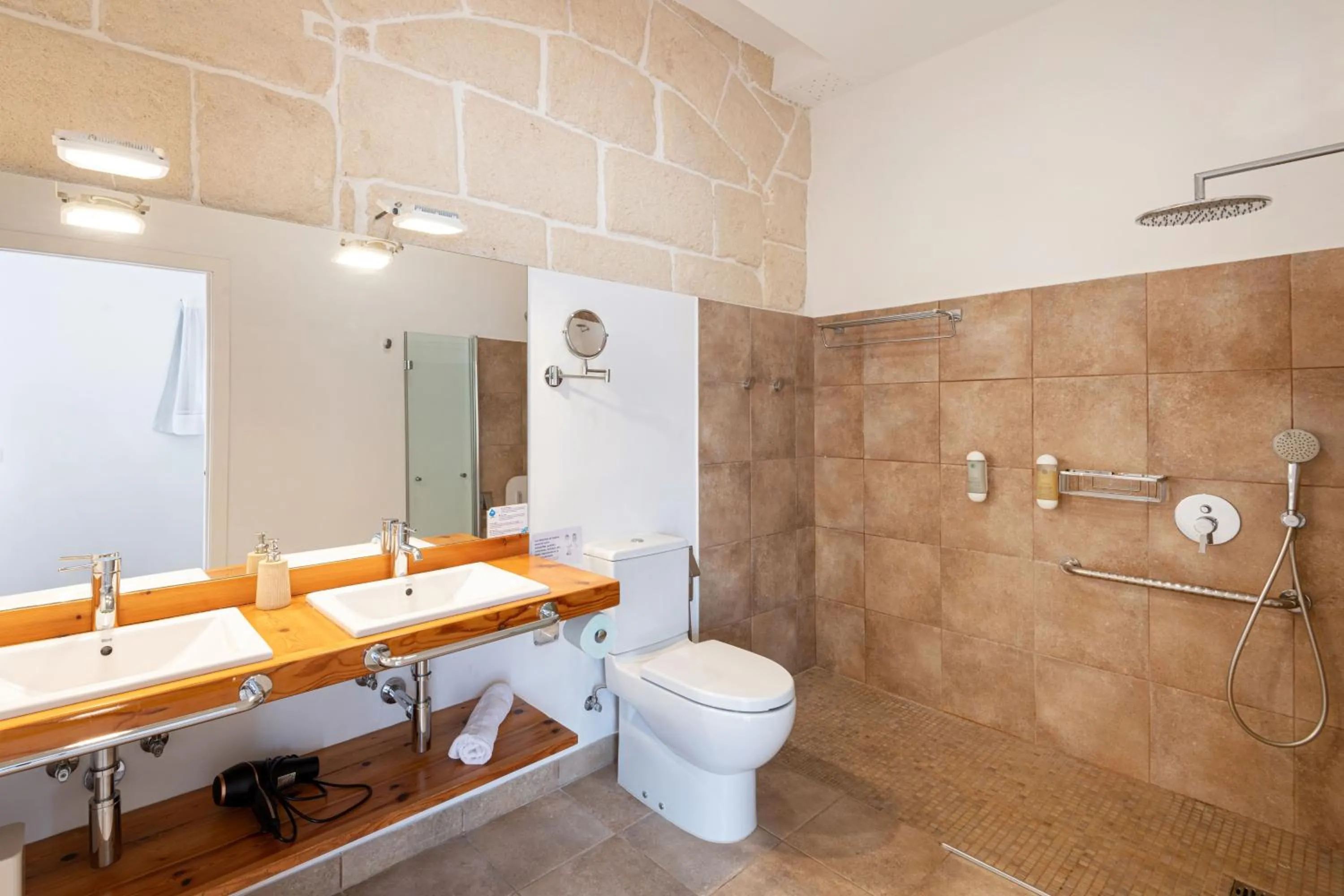 Bathroom in Agroturismo Son Juaneda