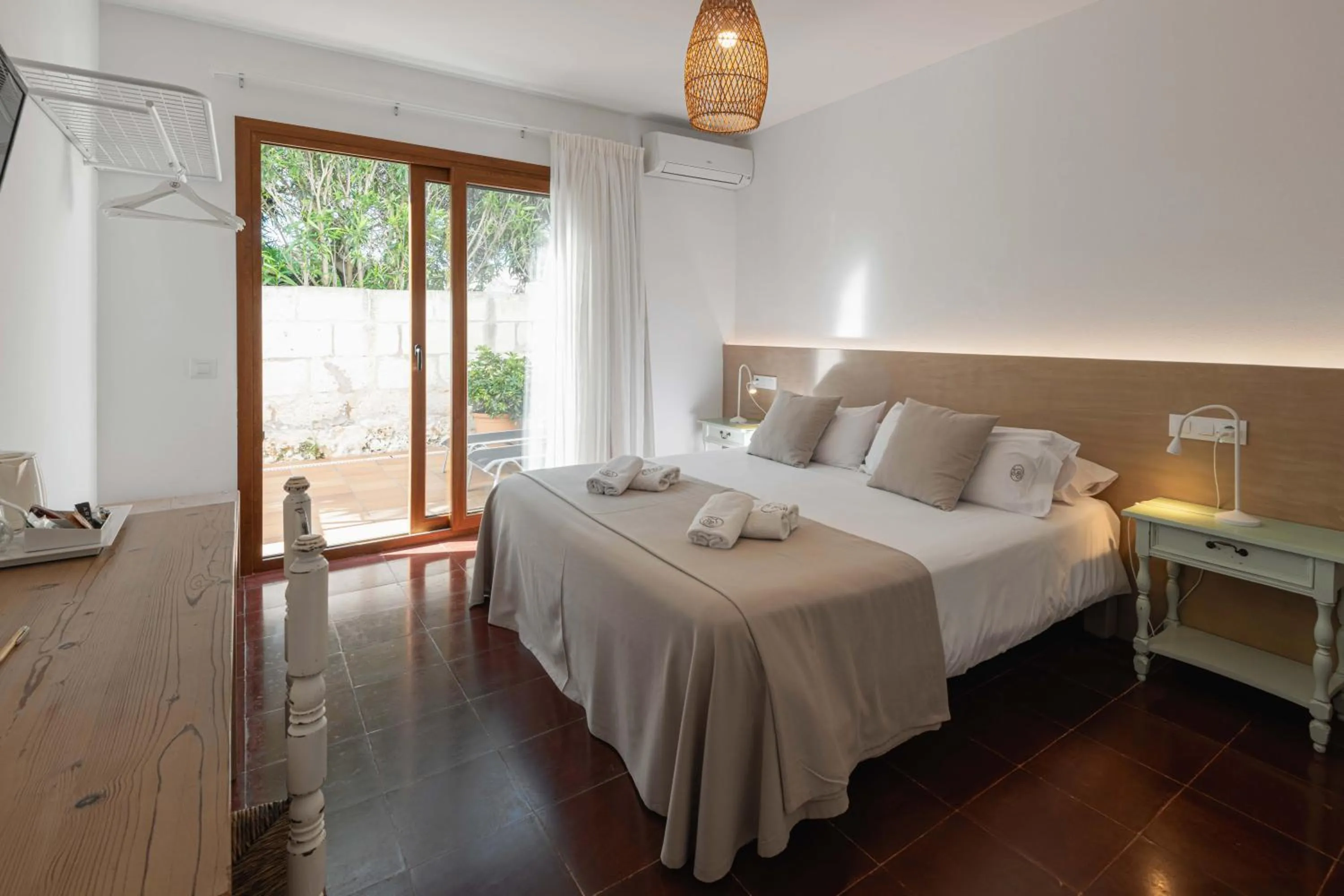 Property building, Bed in Agroturismo Son Juaneda