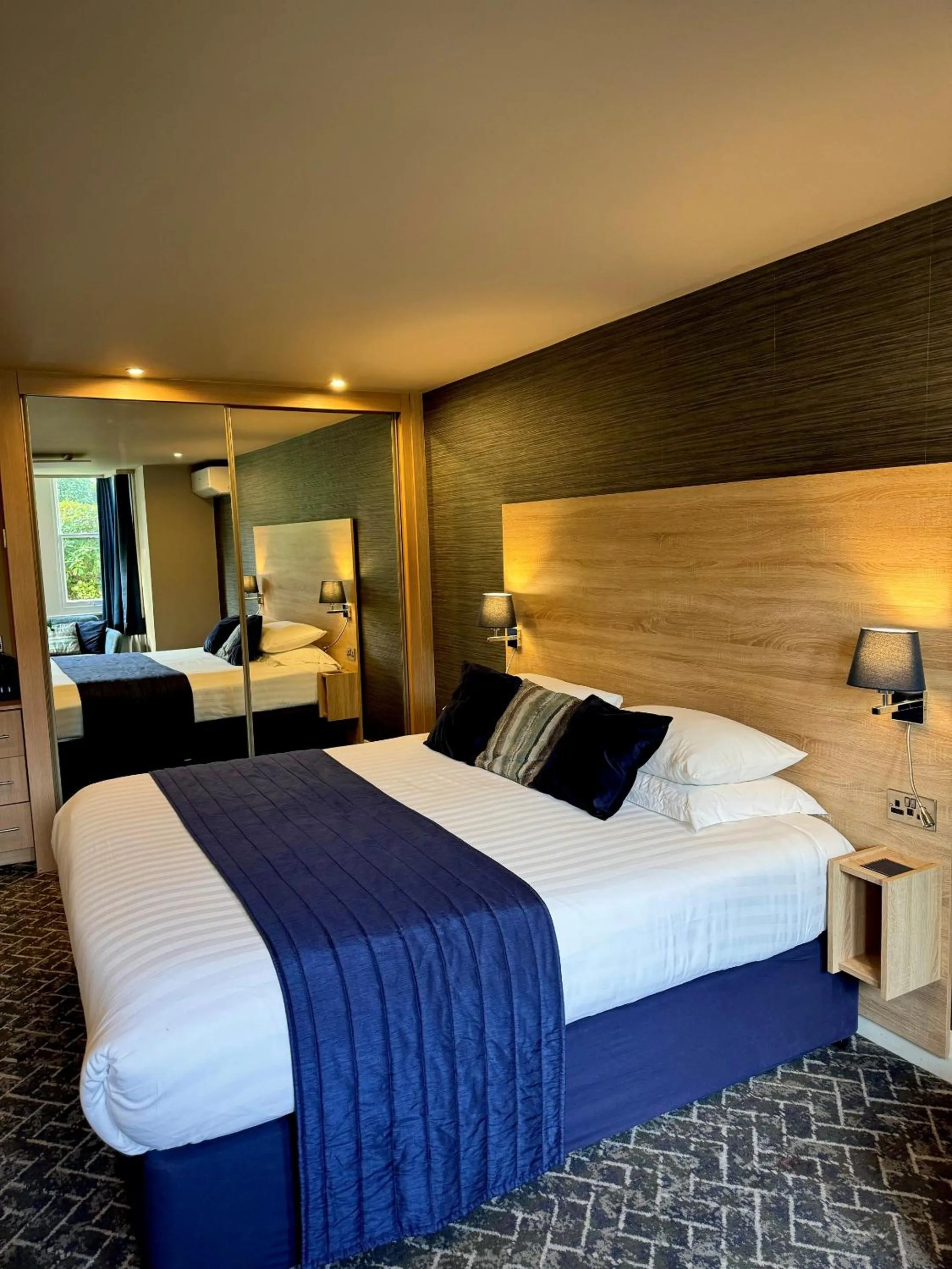 Bedroom, Bed in No 5 Bournemouth