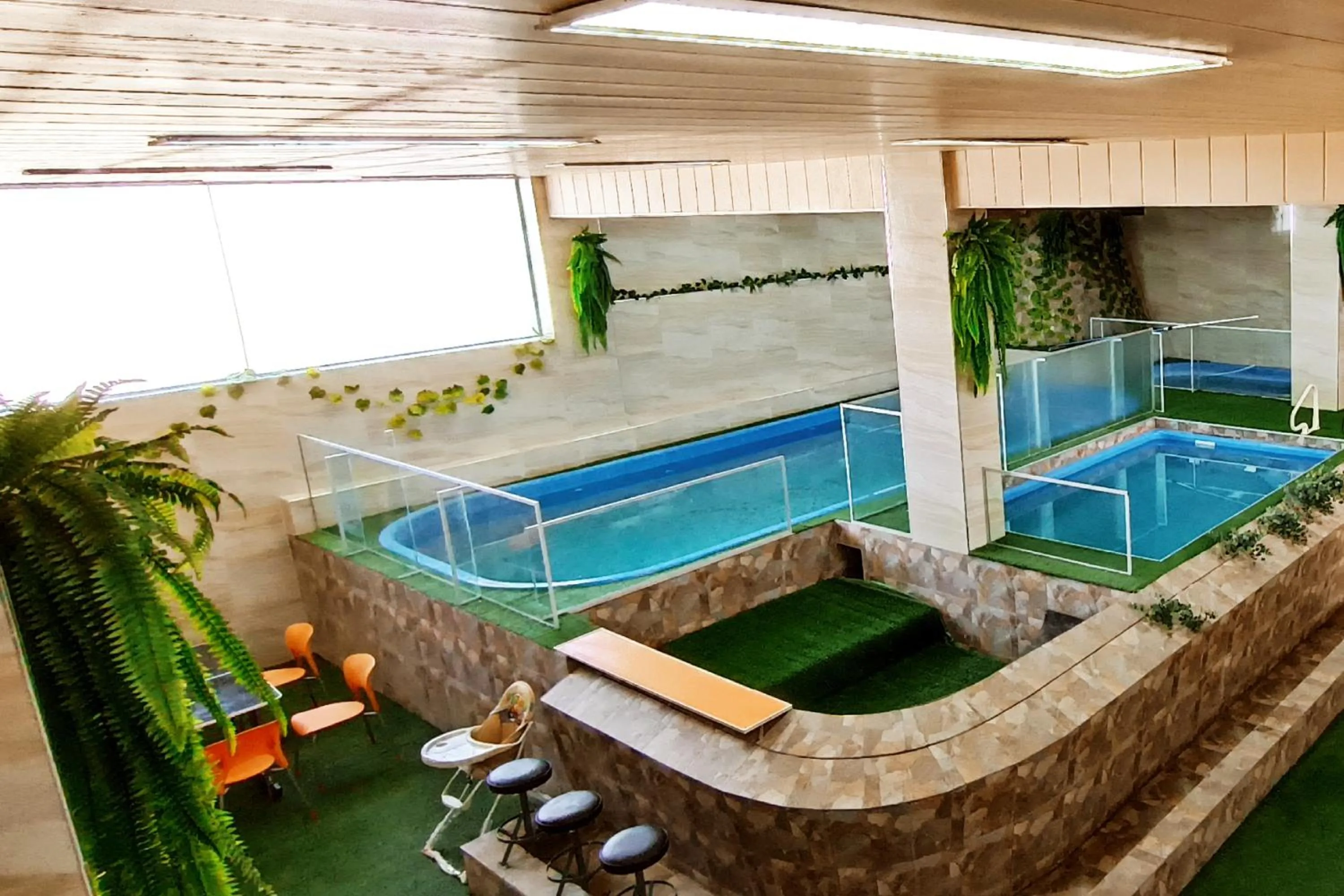 Swimming pool in Hotel Gran Aurum