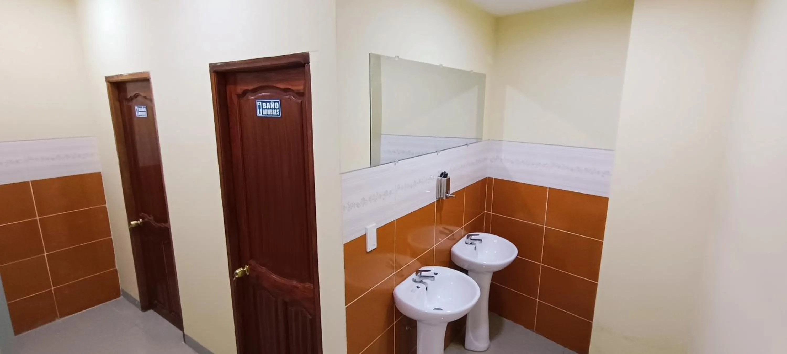 Property building in Hotel Gran Aurum