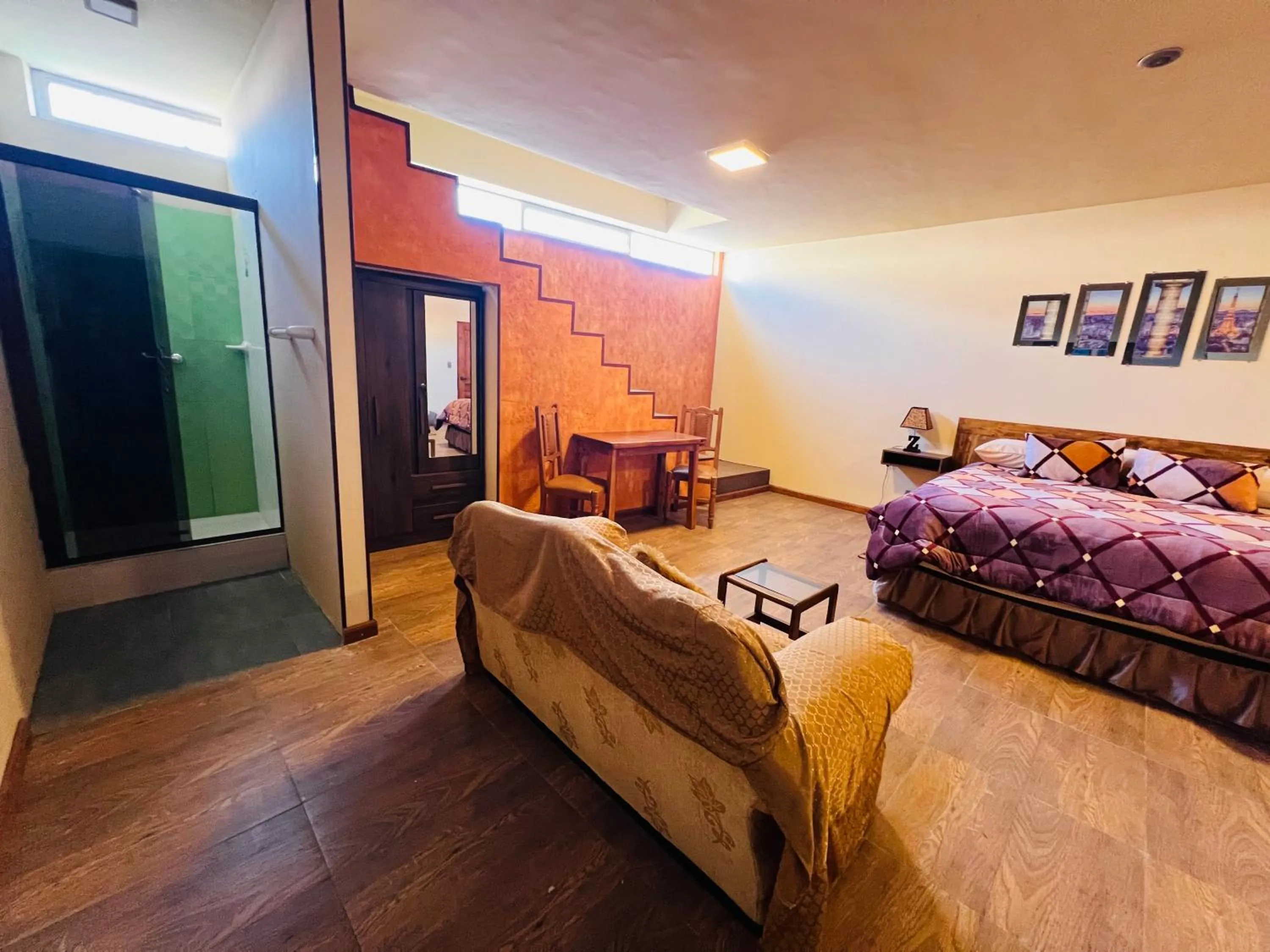 Photo of the whole room, Bed in Hotel Gran Aurum