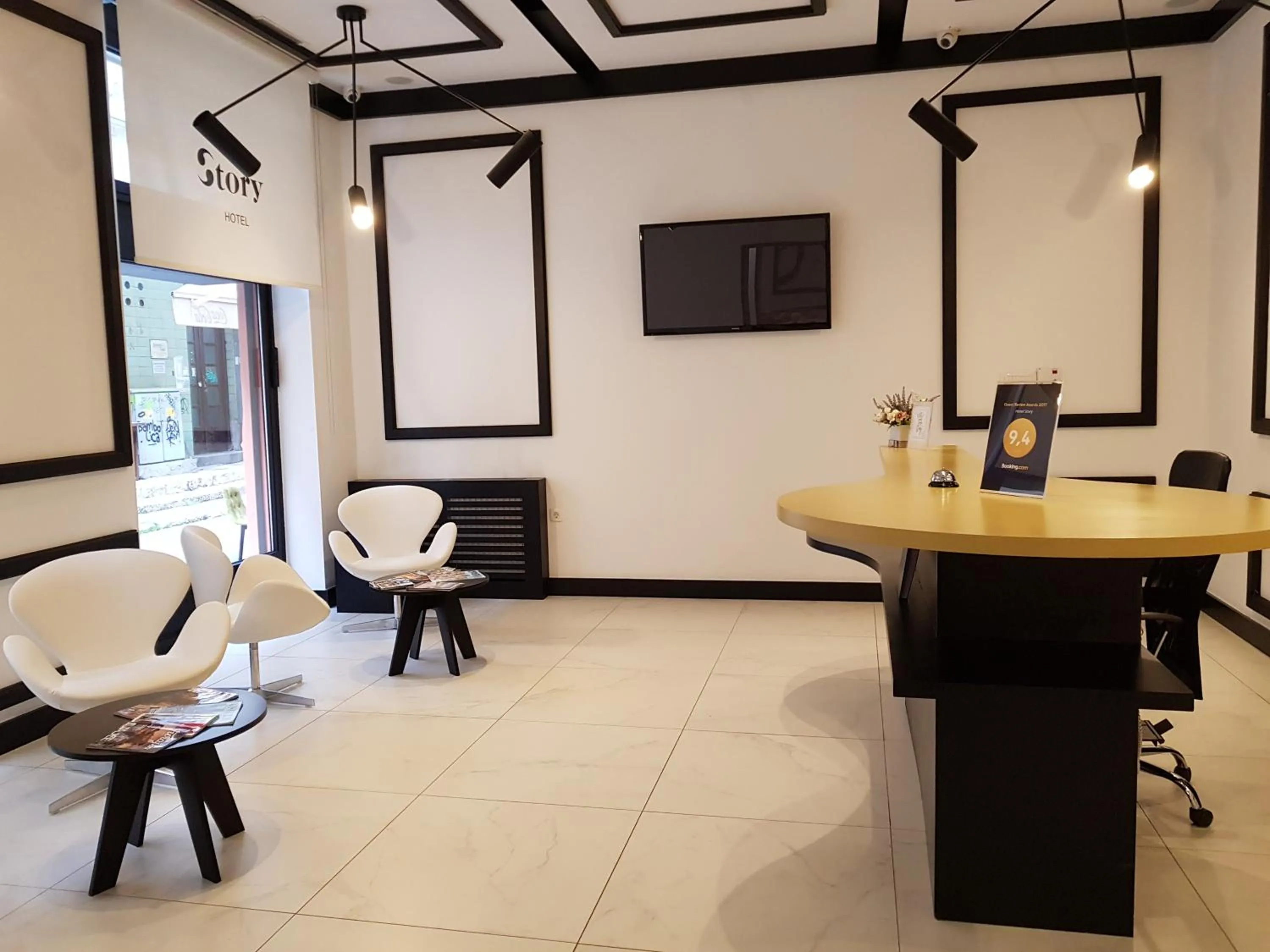 Communal lounge/ TV room in Hotel Story