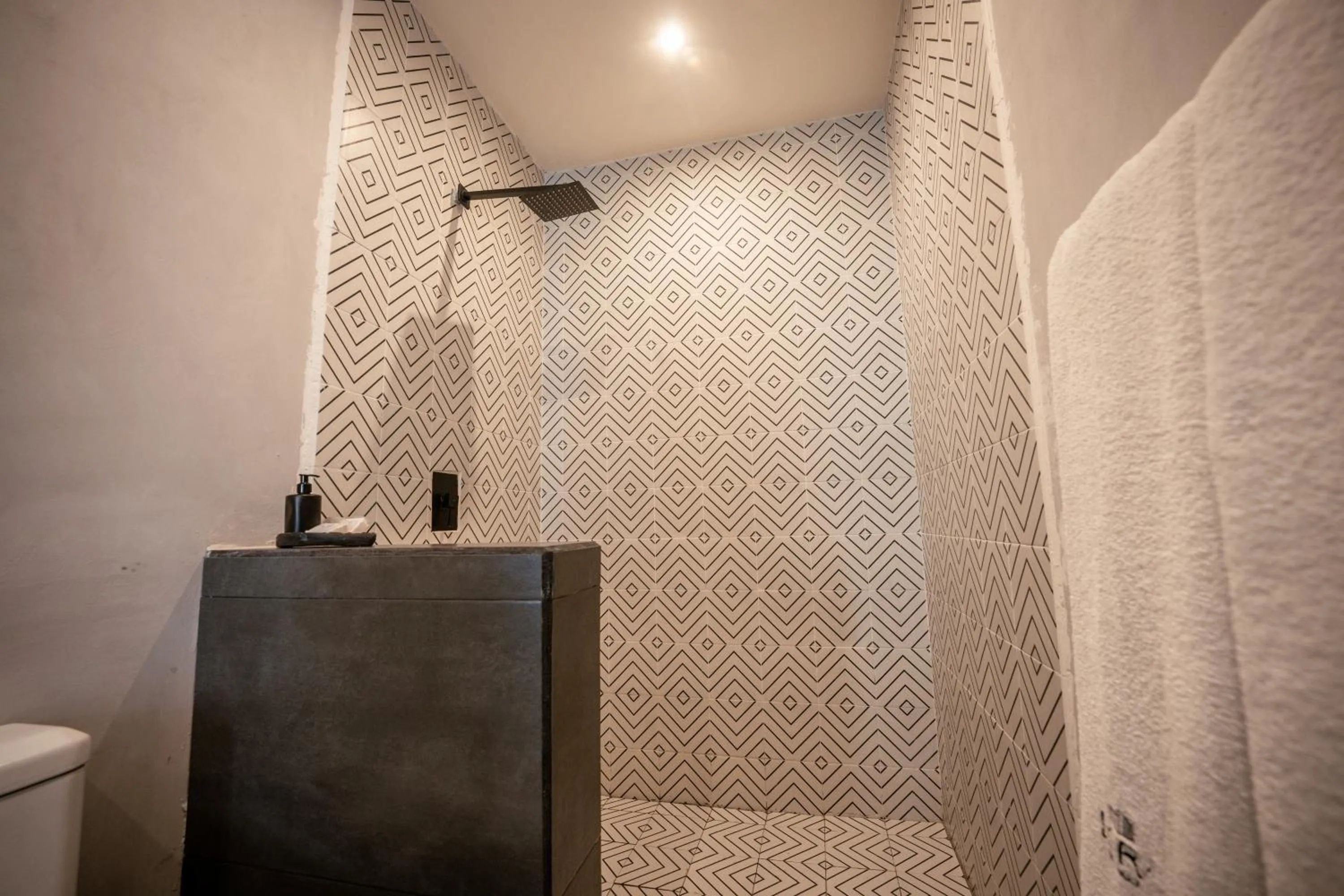 Shower in Bora Boutique - Adults Only