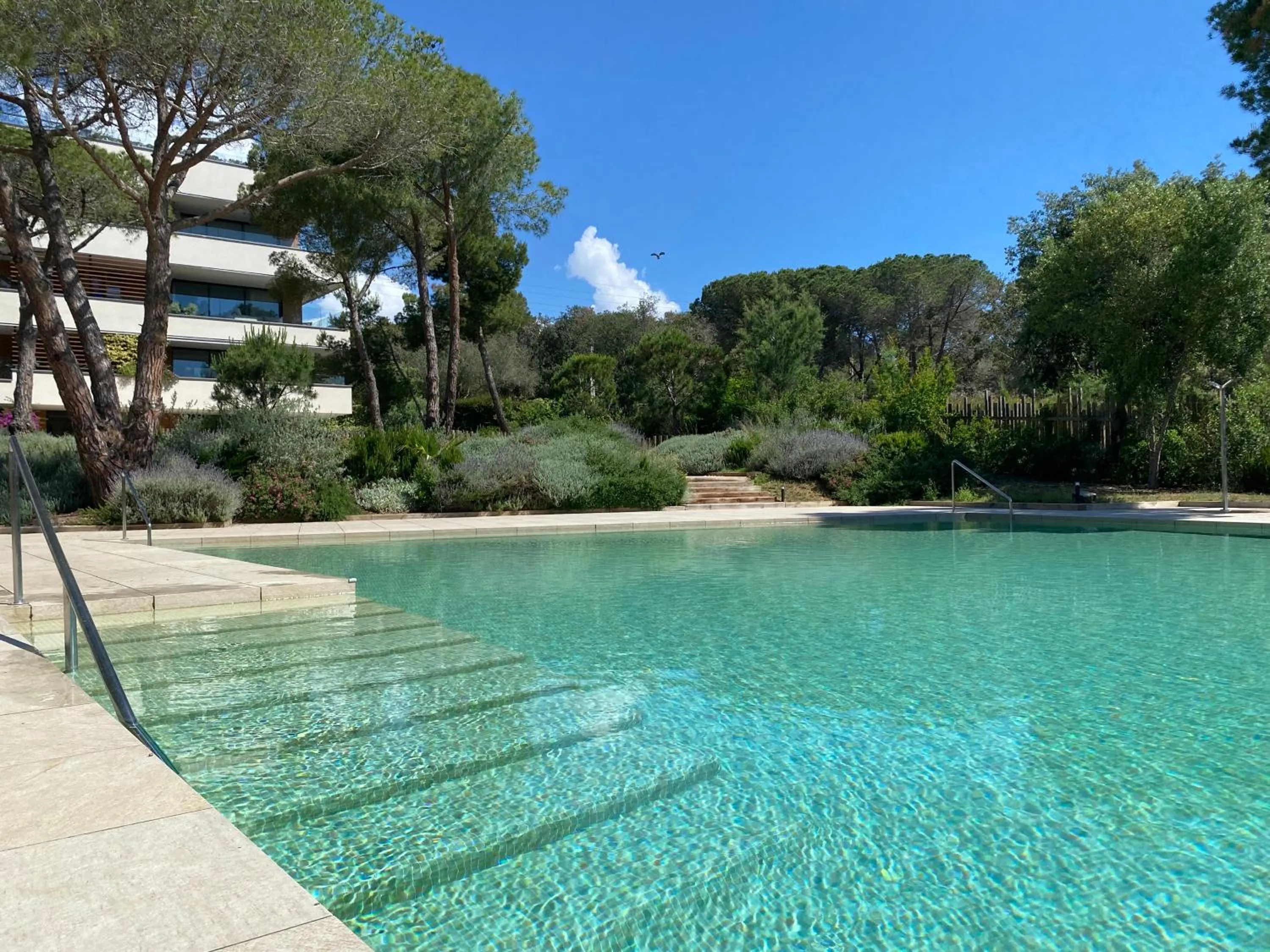 Swimming pool in Apartamento nuevo, equipado y decorado con estilo