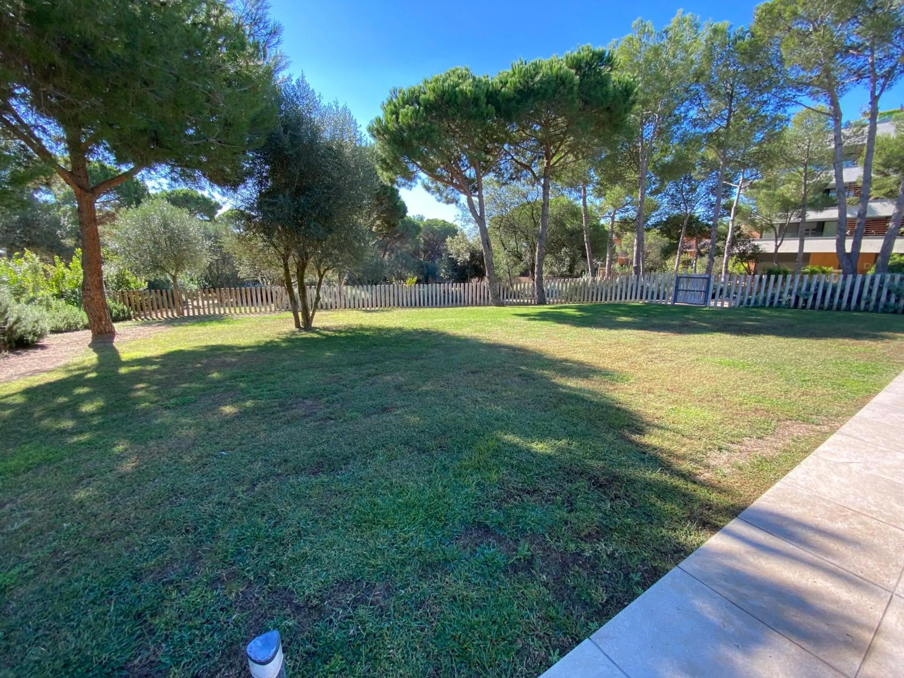 Garden in Apartamento nuevo, equipado y decorado con estilo