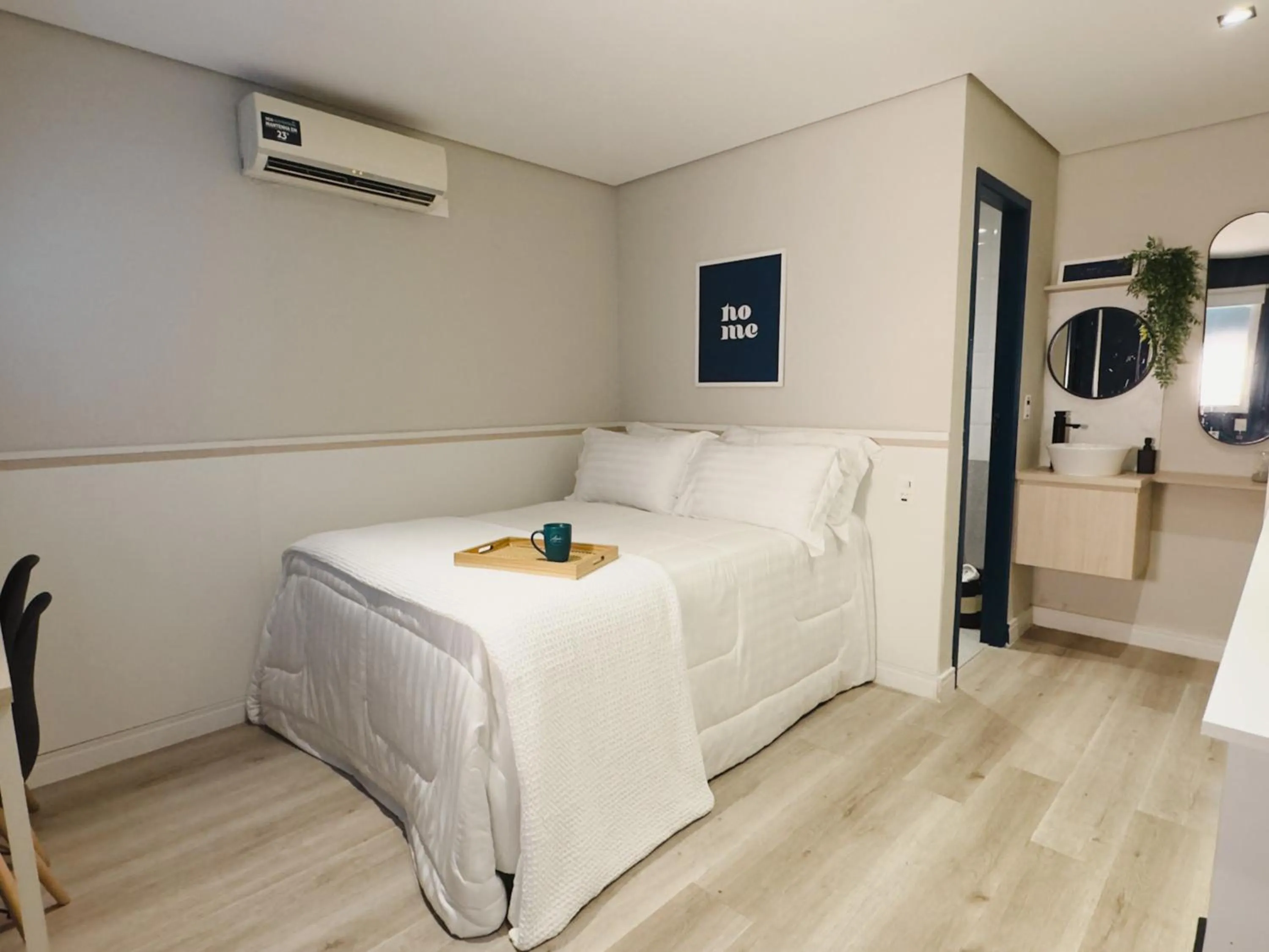 Photo of the whole room, Bed in Apê Paulista Alameda Santos