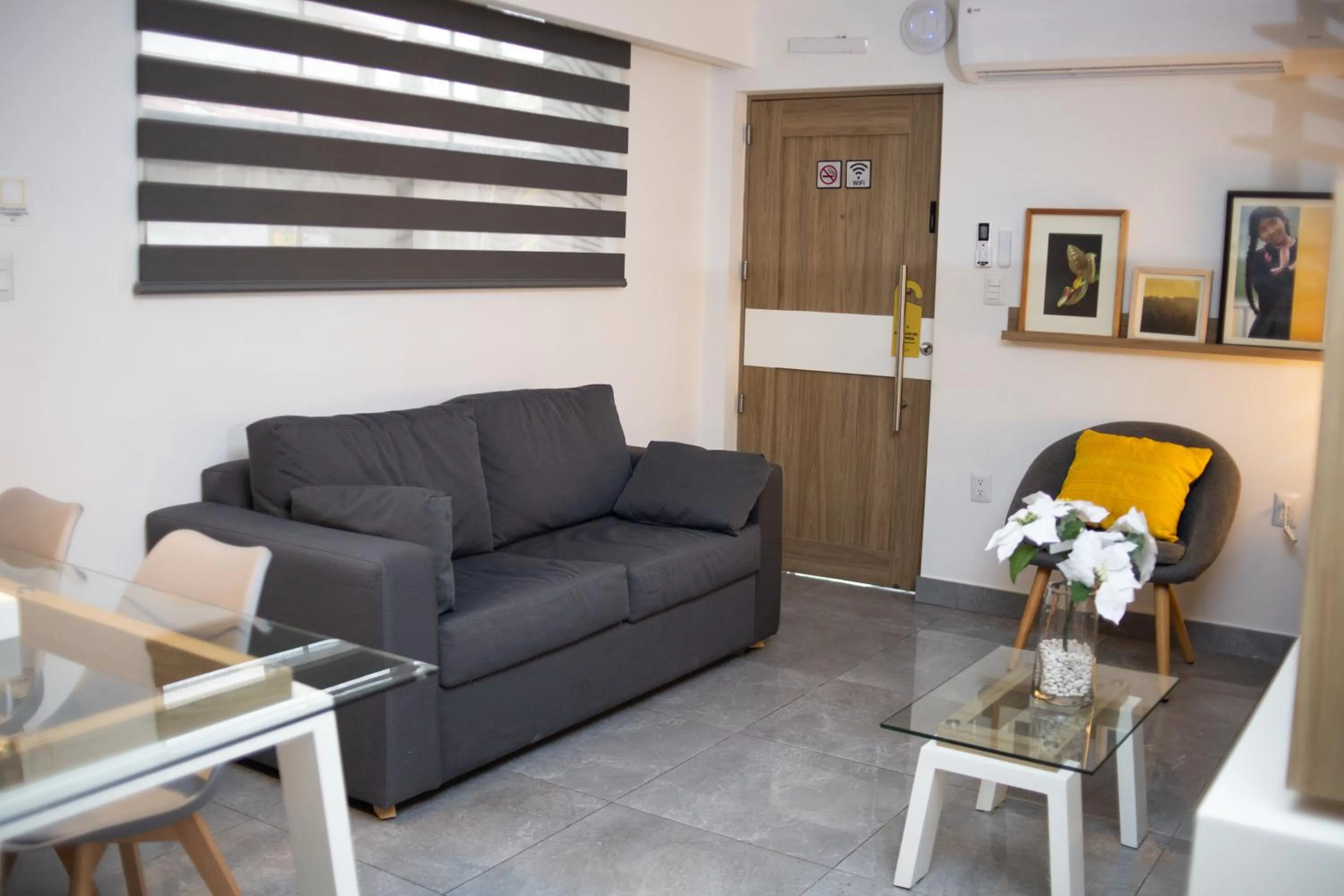 Living room in The Lu'um House