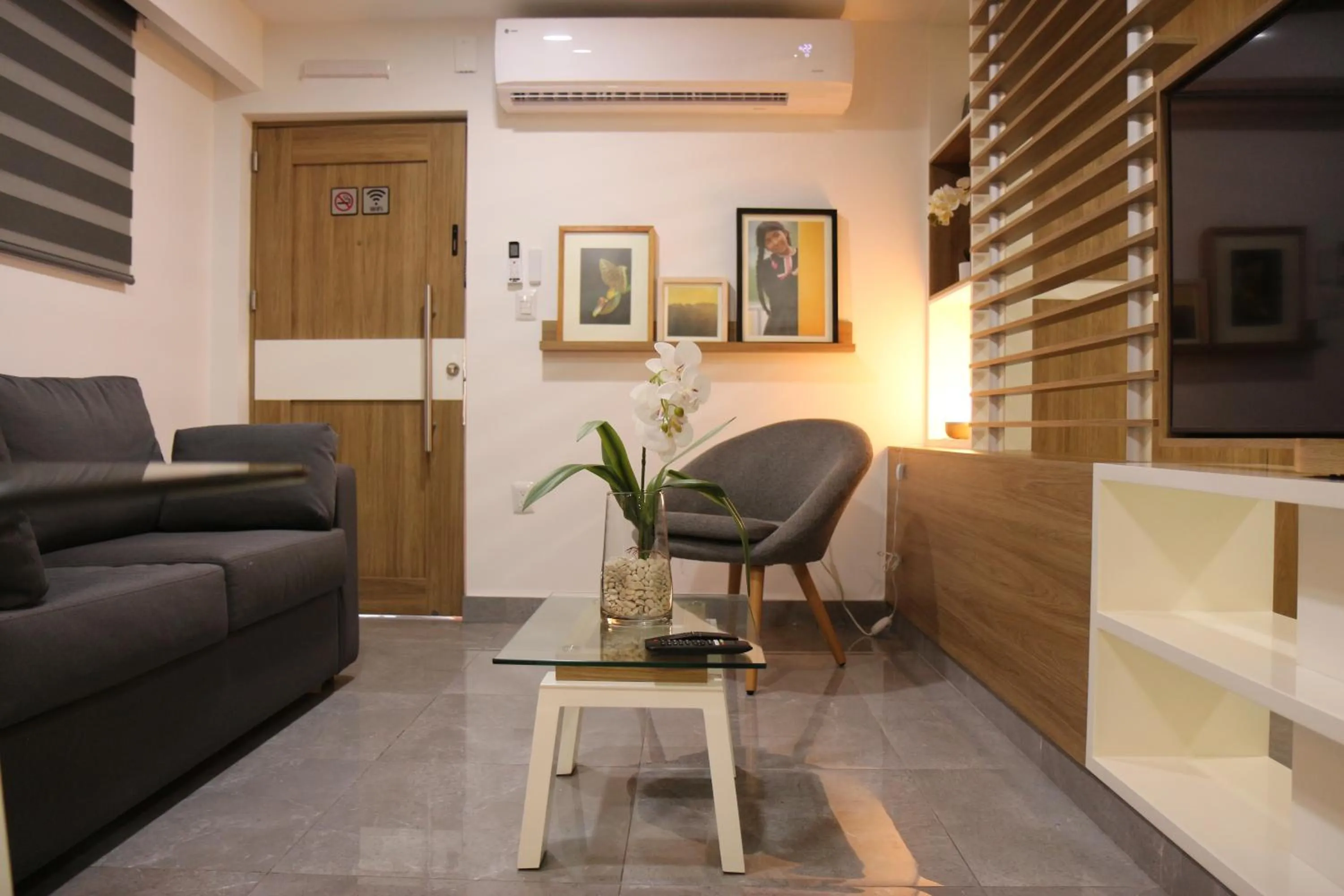 Seating area in The Lu'um House