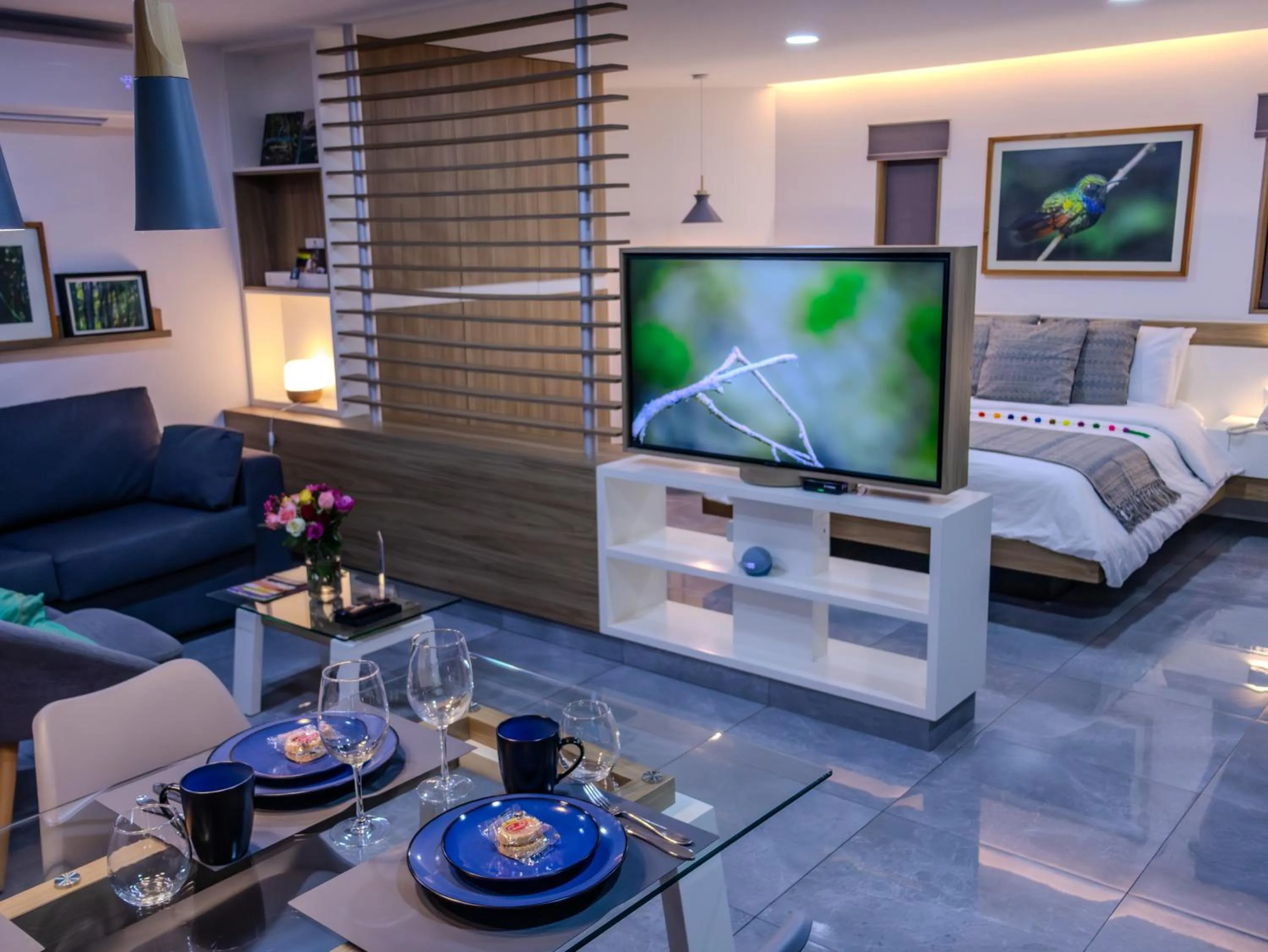 Photo of the whole room, Bed in The Lu'um House