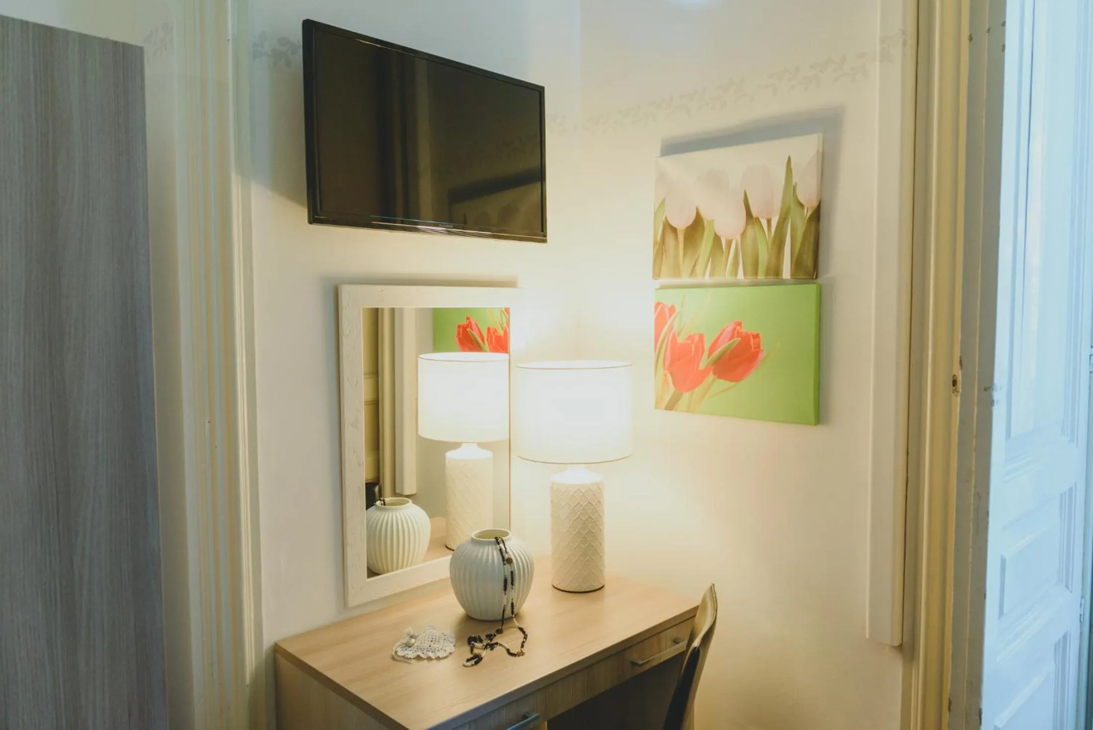 Photo of the whole room in Bellini Home B&B