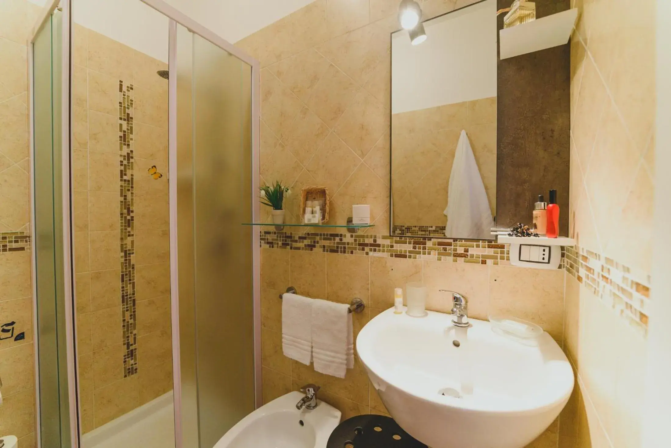 Standard Double or Twin Room - single occupancy in Bellini Home B&B Standard Double or Twin Room - single occupancy in Bellini Home B&B