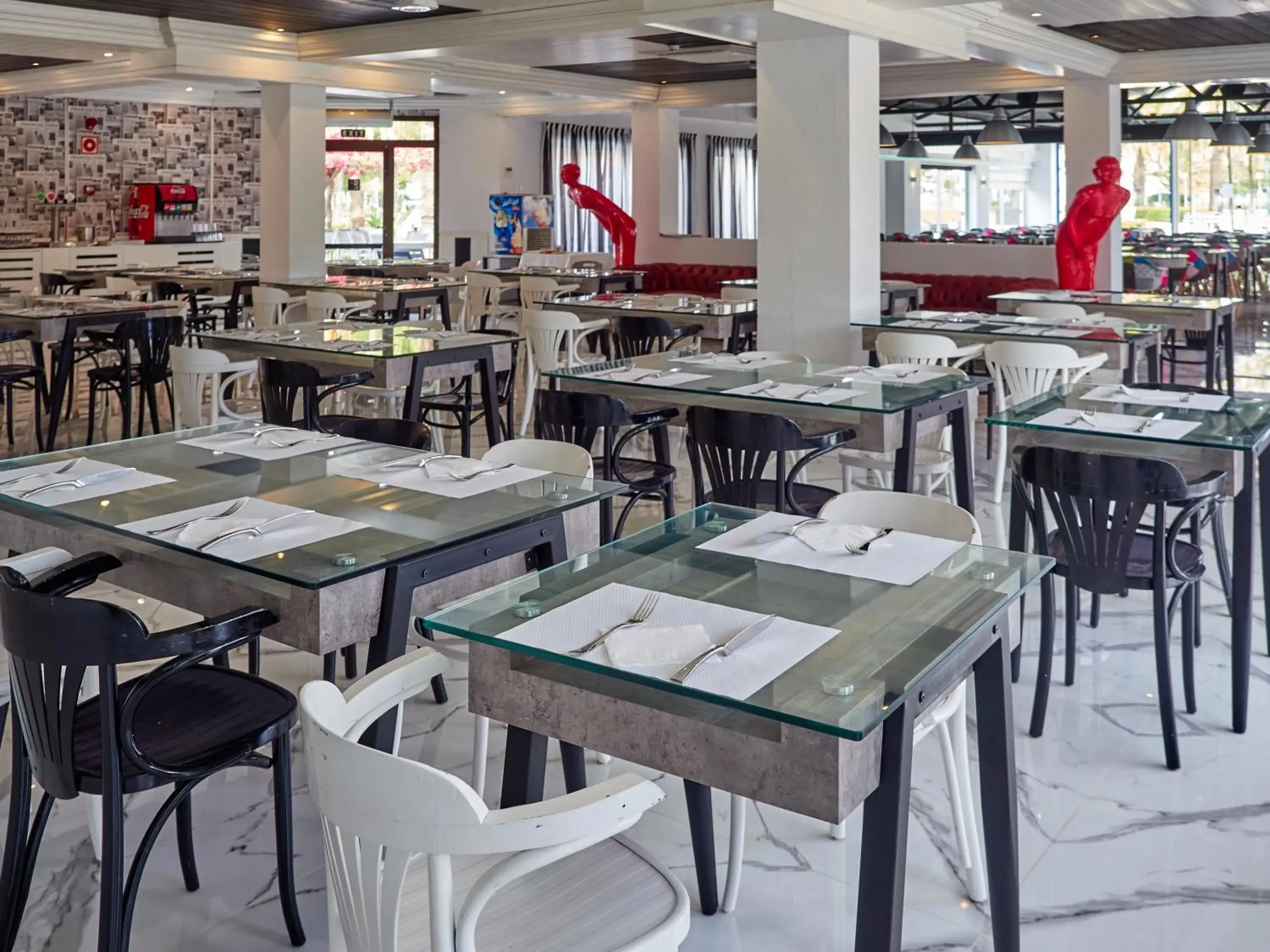 Restaurant/places to eat in BelleVue Club Restaurant/places to eat in BelleVue Club