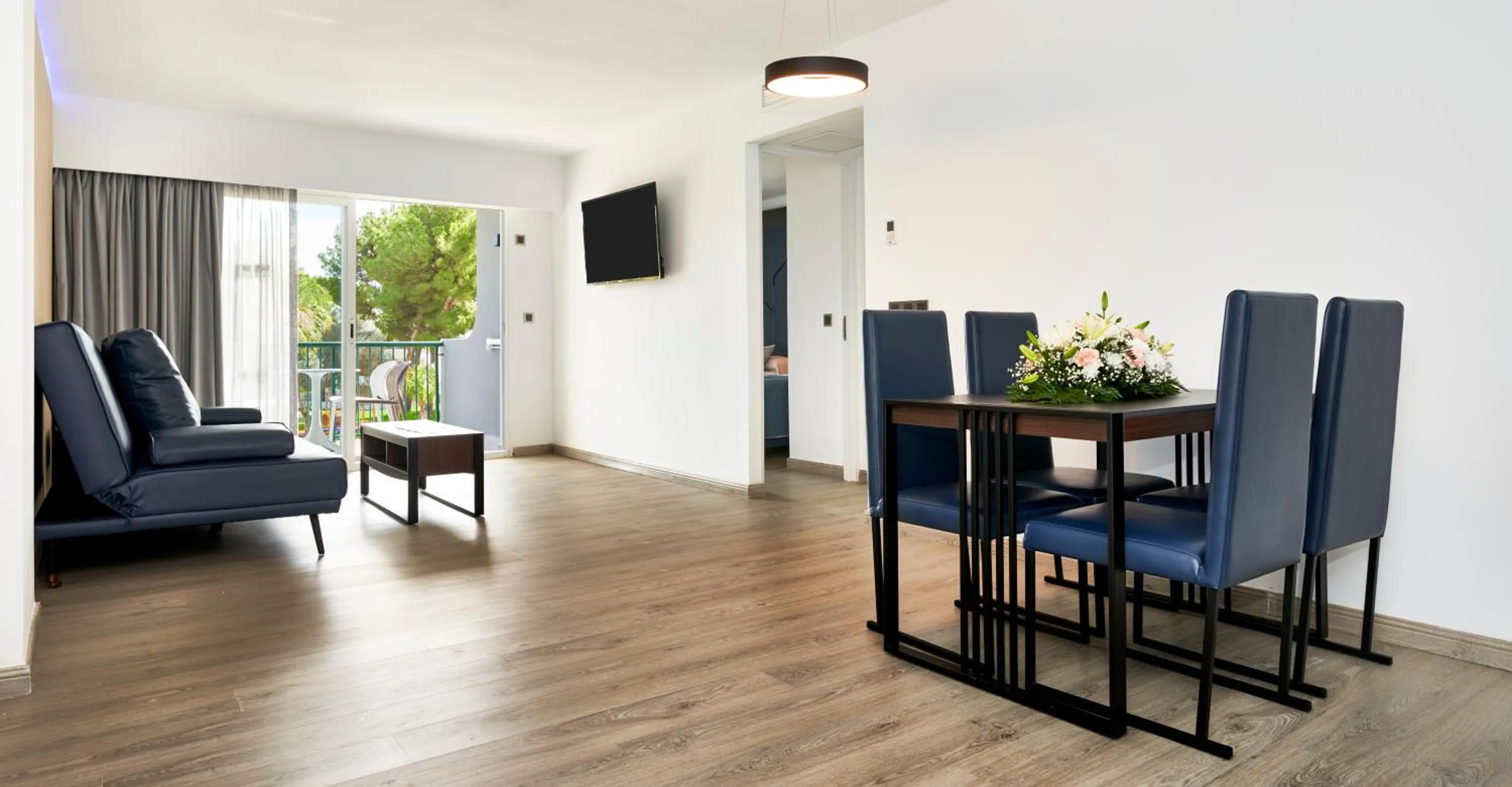 Bedroom in BelleVue Club