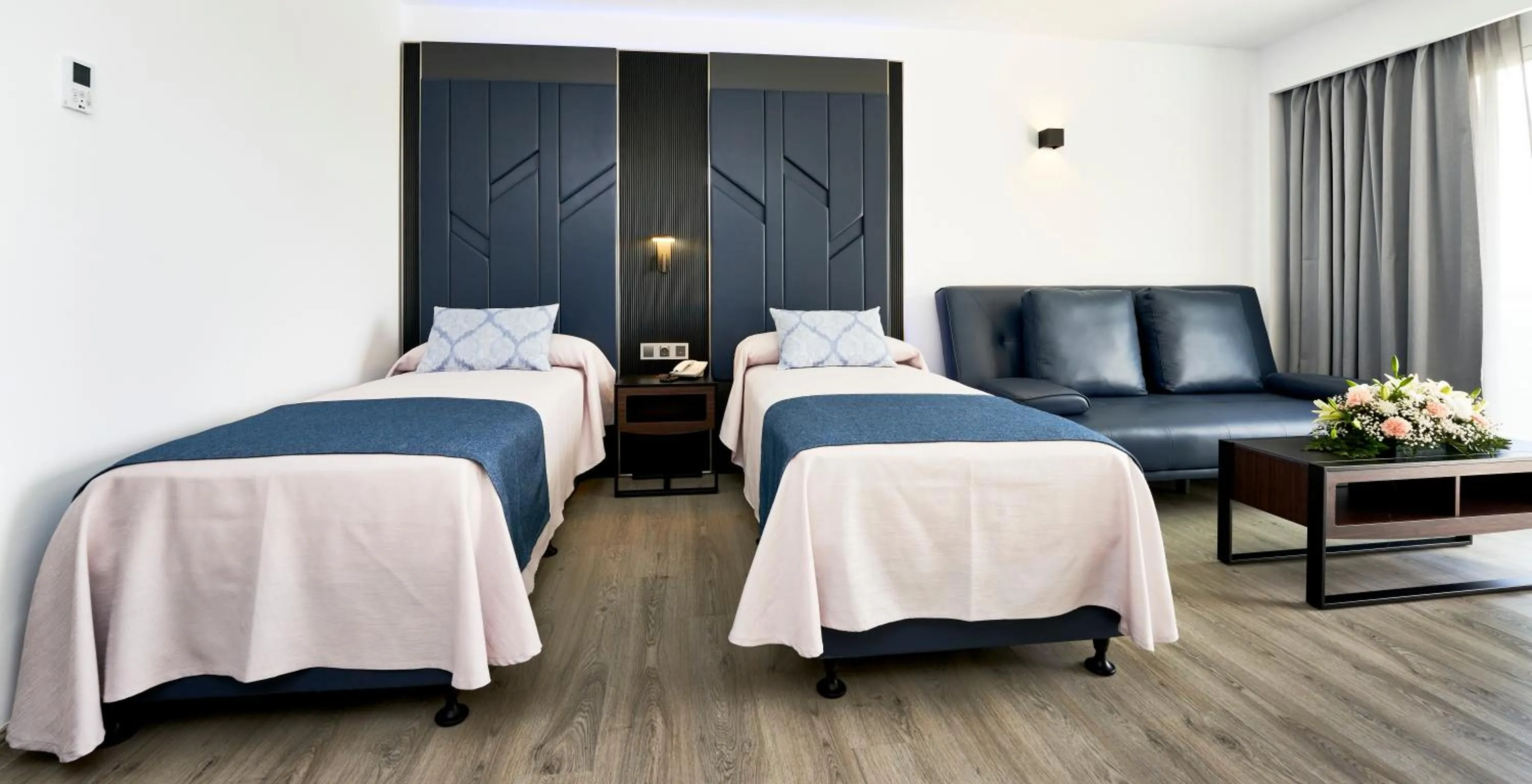 Bedroom, Bed in BelleVue Club