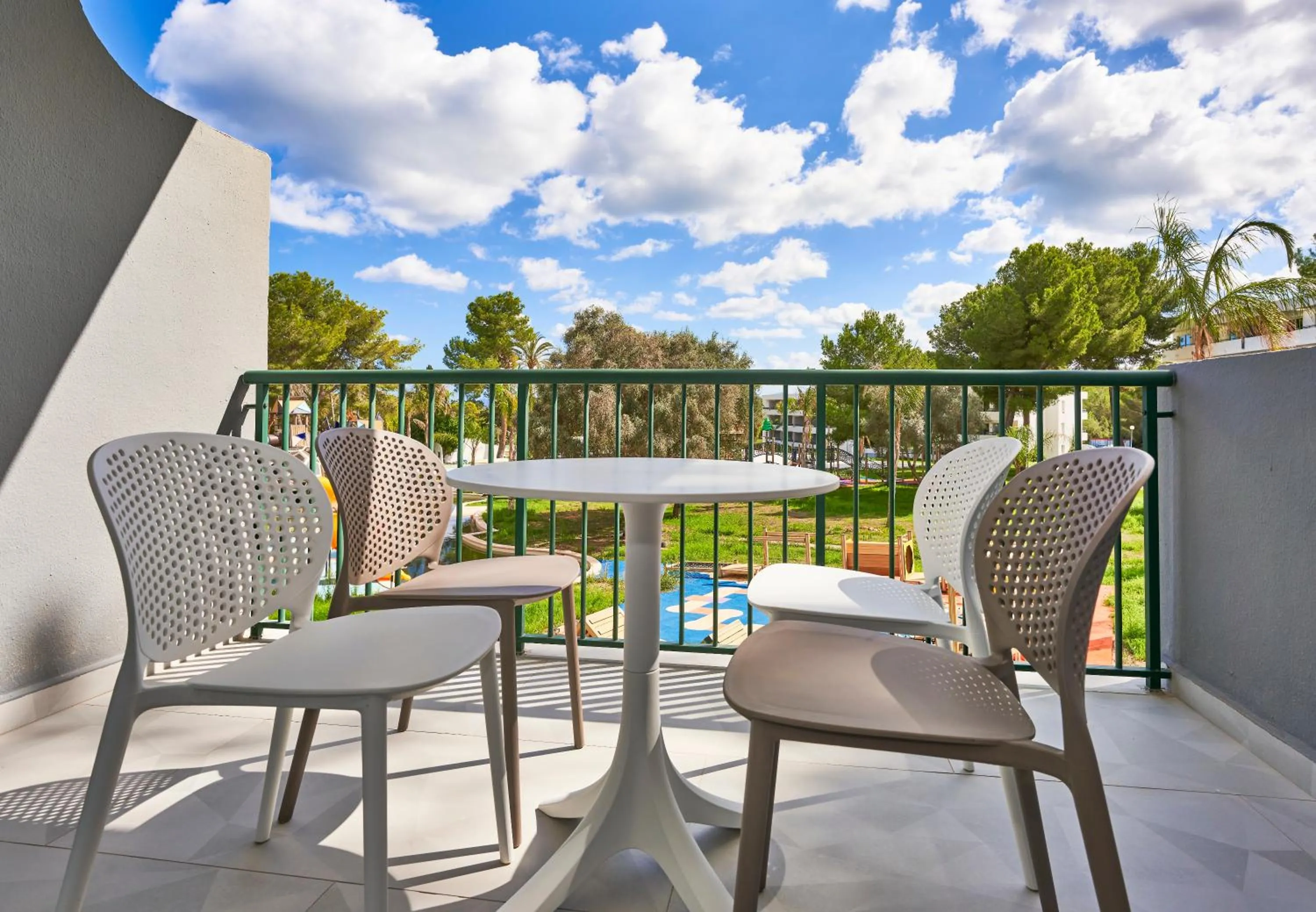 Bedroom in BelleVue Club