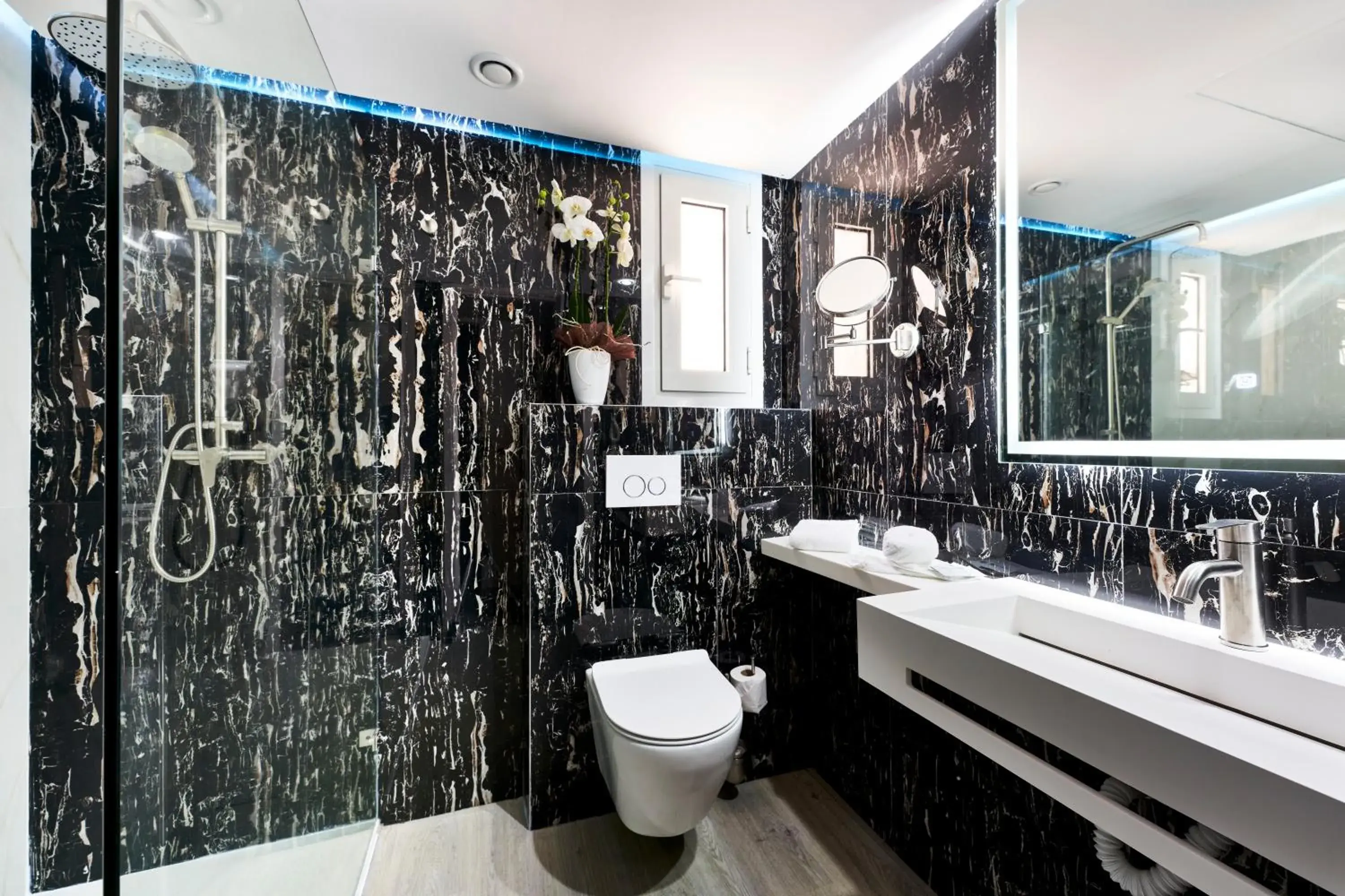 Two-Bedroom Apartment Deluxe in BelleVue Club Two-Bedroom Apartment Deluxe in BelleVue Club