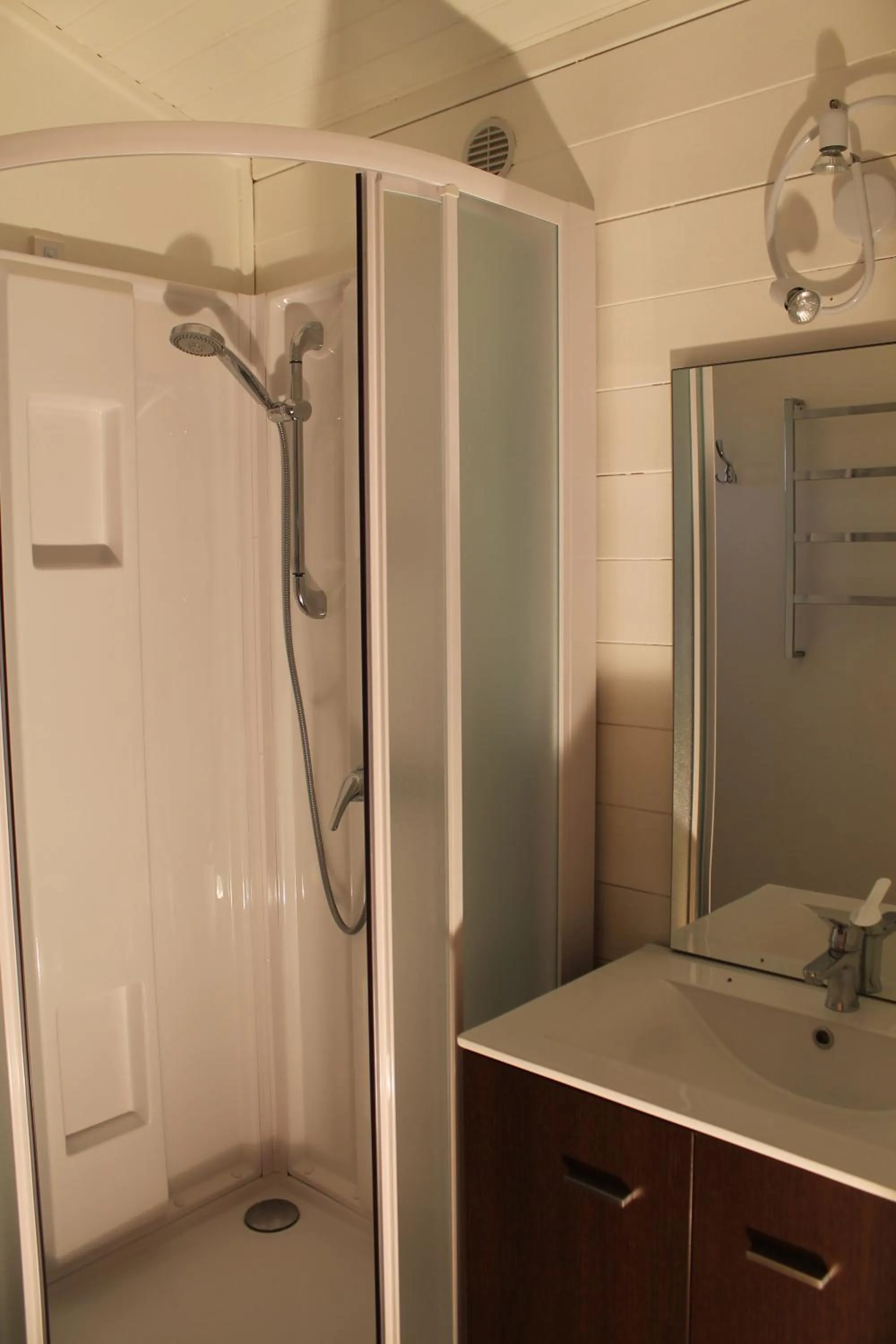 Shower in Le Hameau des Genets