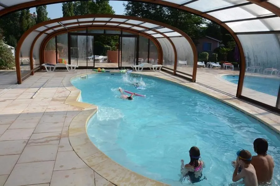 Swimming pool in Le Hameau des Genets