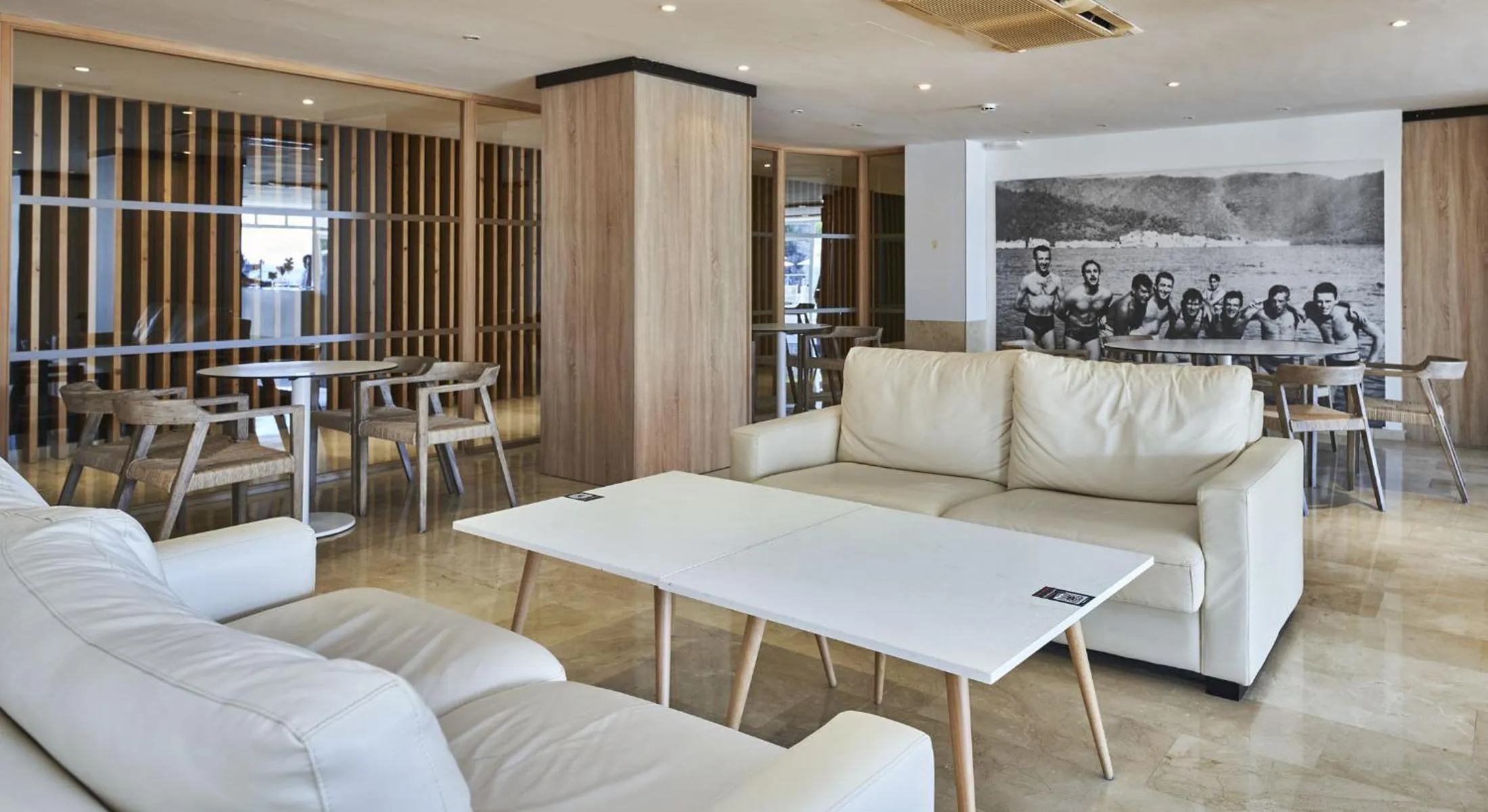 Lounge or bar in Globales Cala Viñas Adults Only 16+