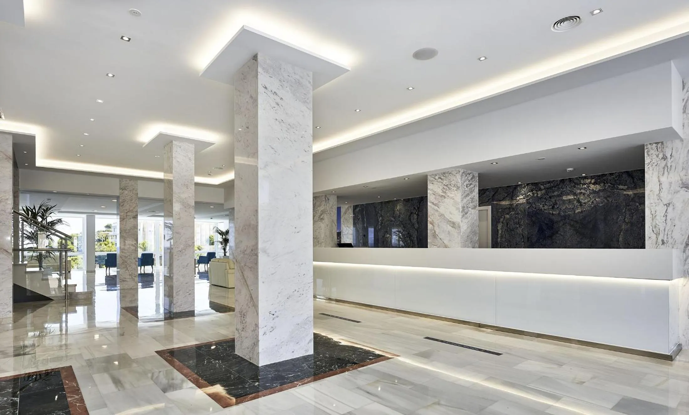 Lobby or reception in Globales Cala Viñas Adults Only 16+