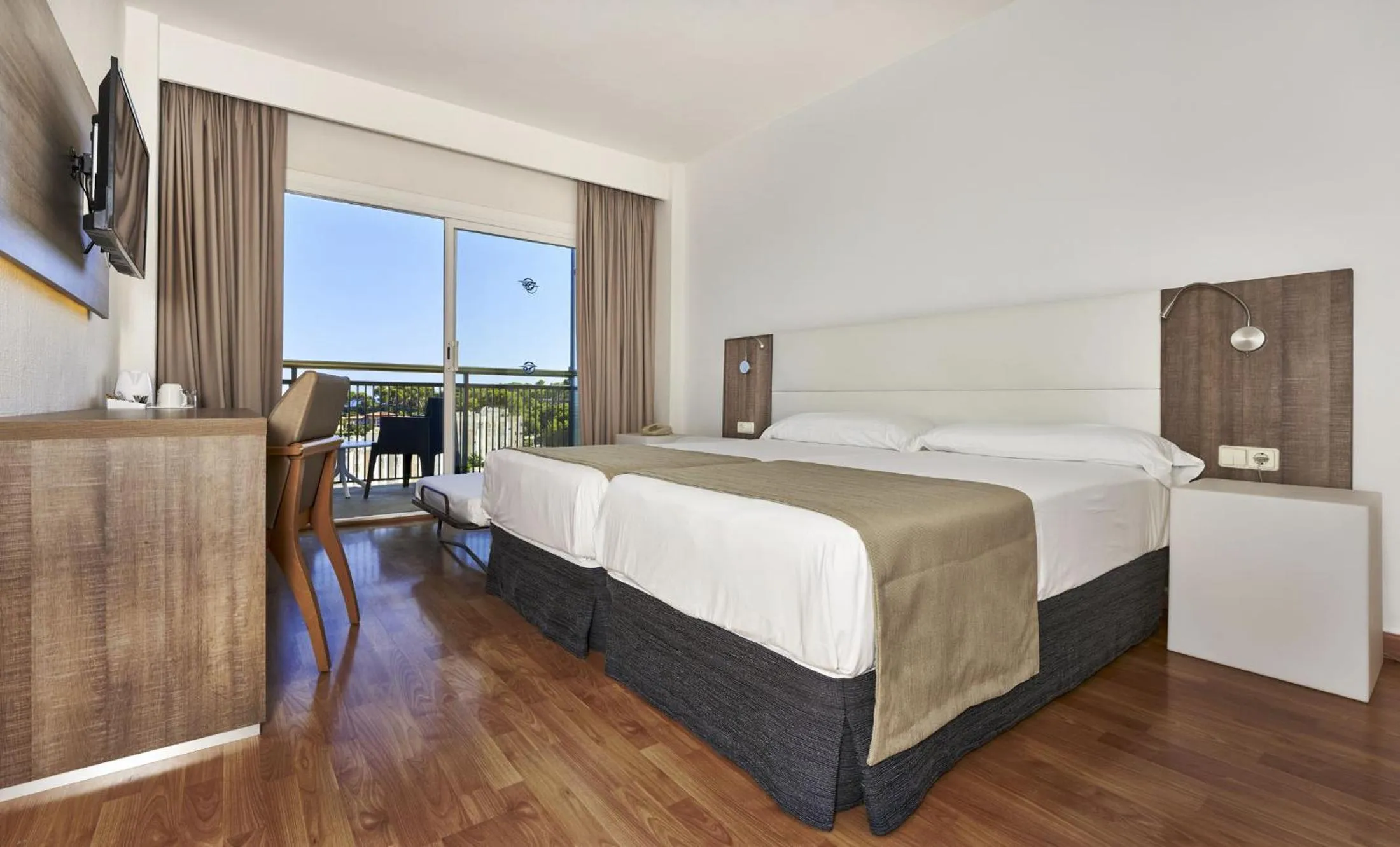 Decorative detail, Bed in Globales Cala Viñas Adults Only 16+