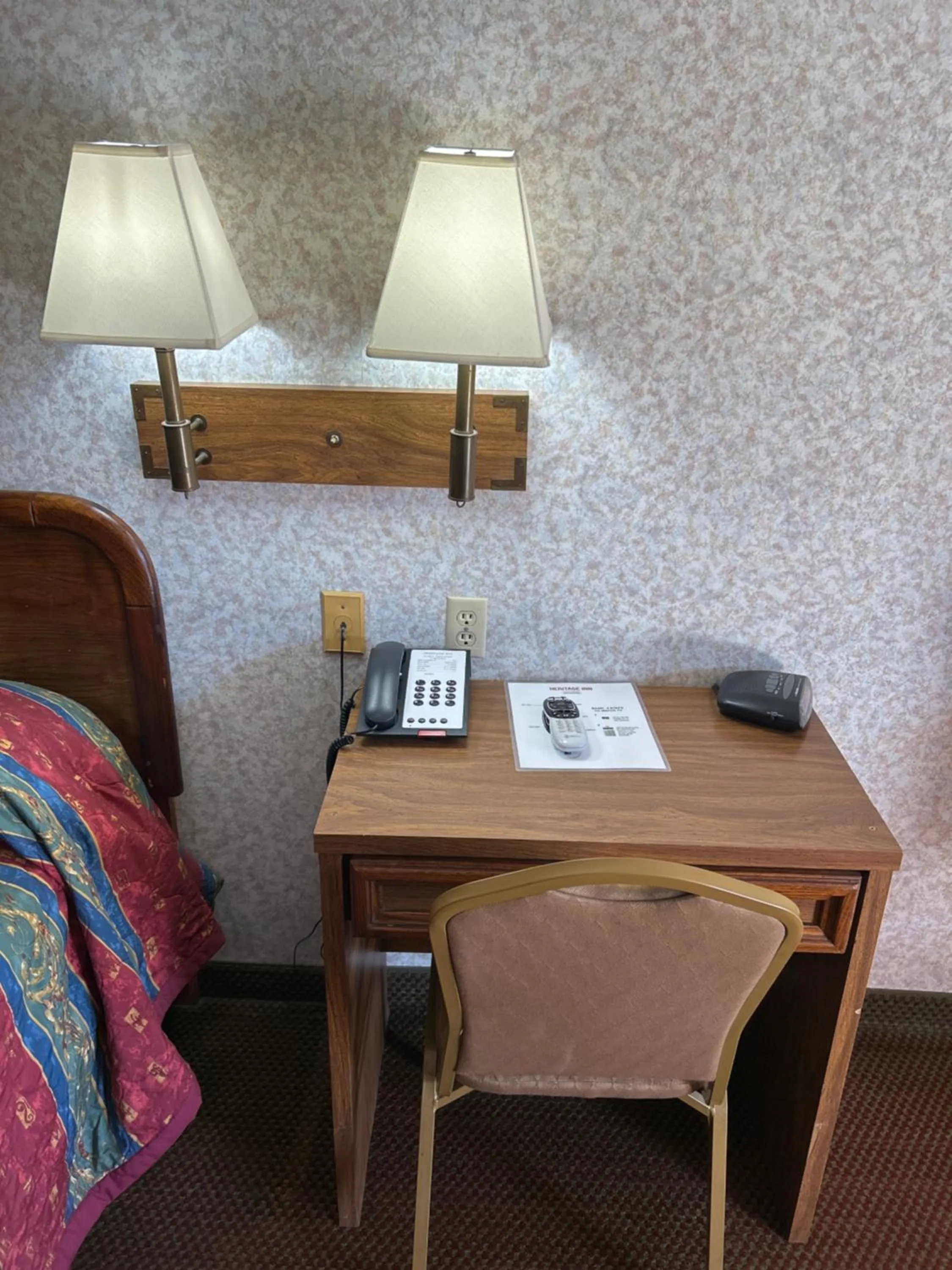 Seating area in Heritage Inn