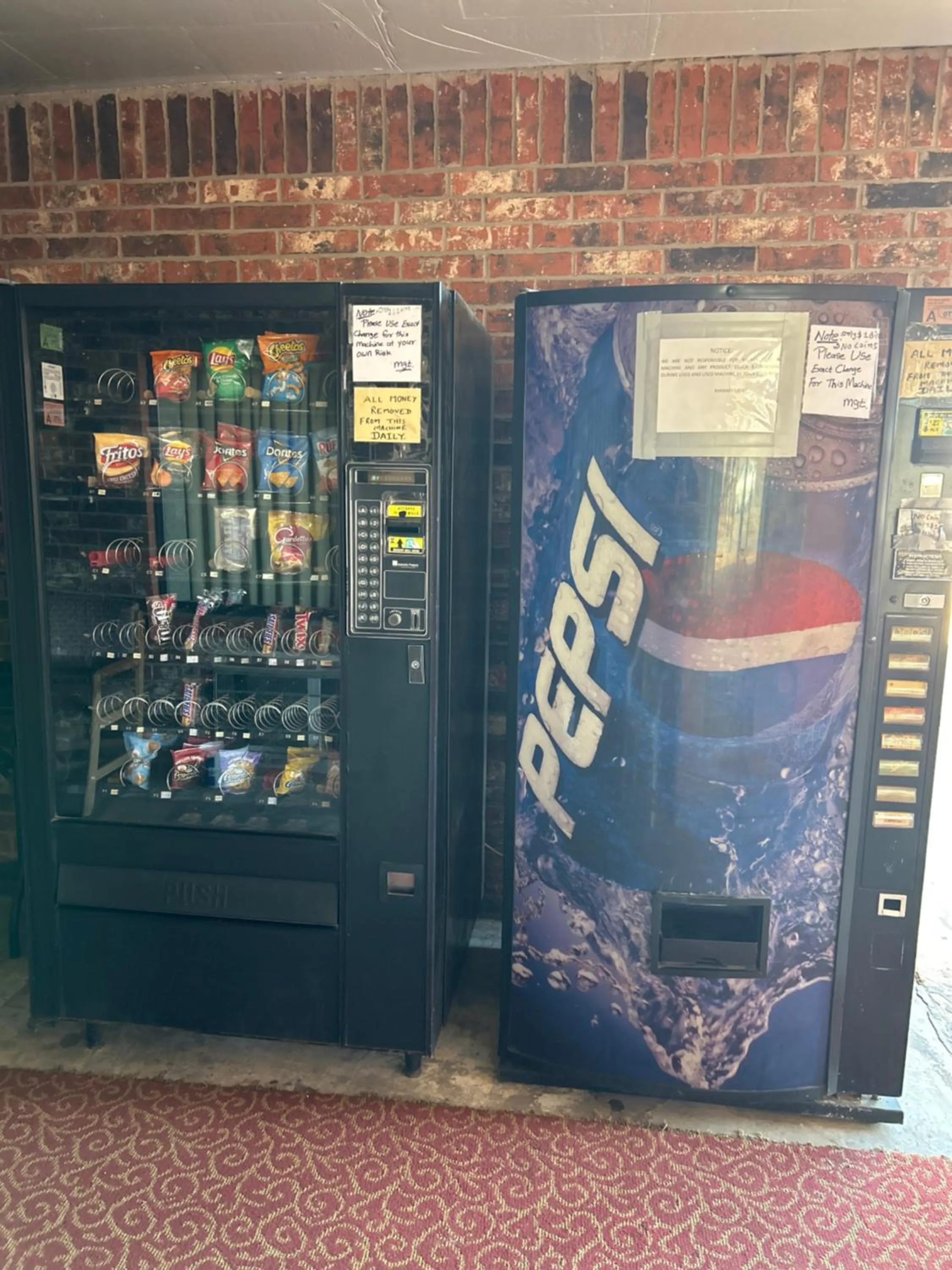 vending machine in Heritage Inn