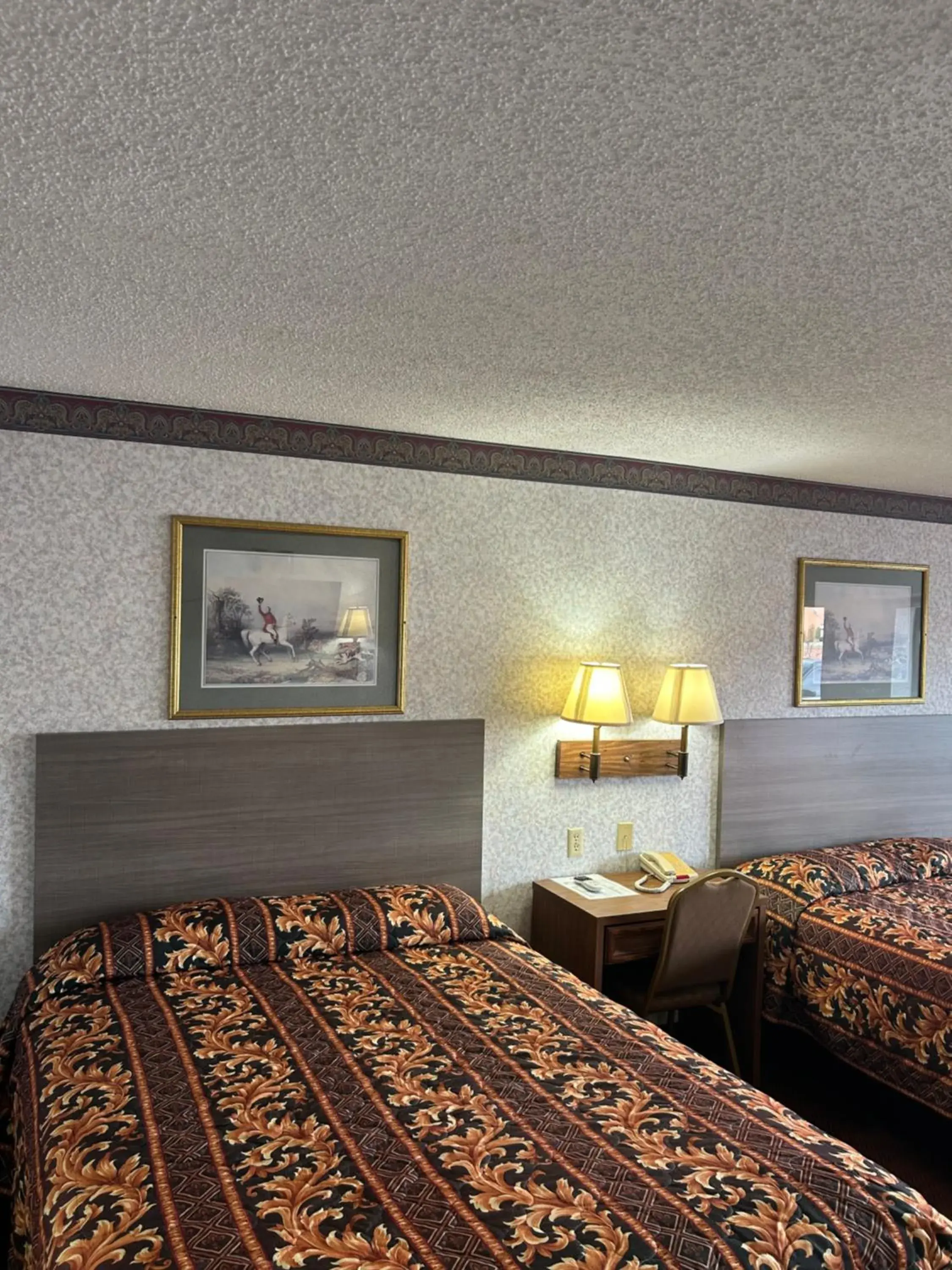 Deluxe Double Room with Two Double Beds - Non-Smoking in Heritage Inn Deluxe Double Room with Two Double Beds - Non-Smoking in Heritage Inn