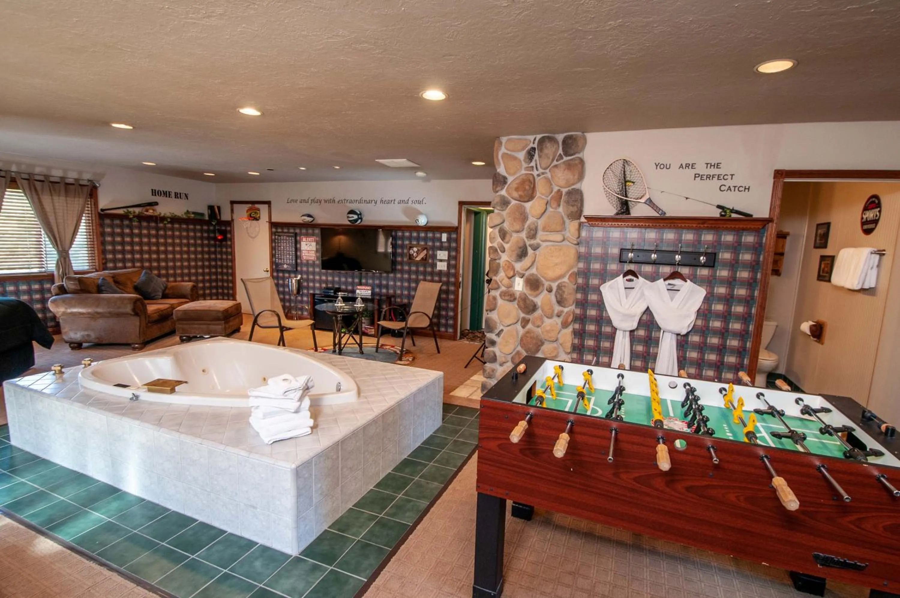 Photo of the whole room in The Anniversary Inn - Logan