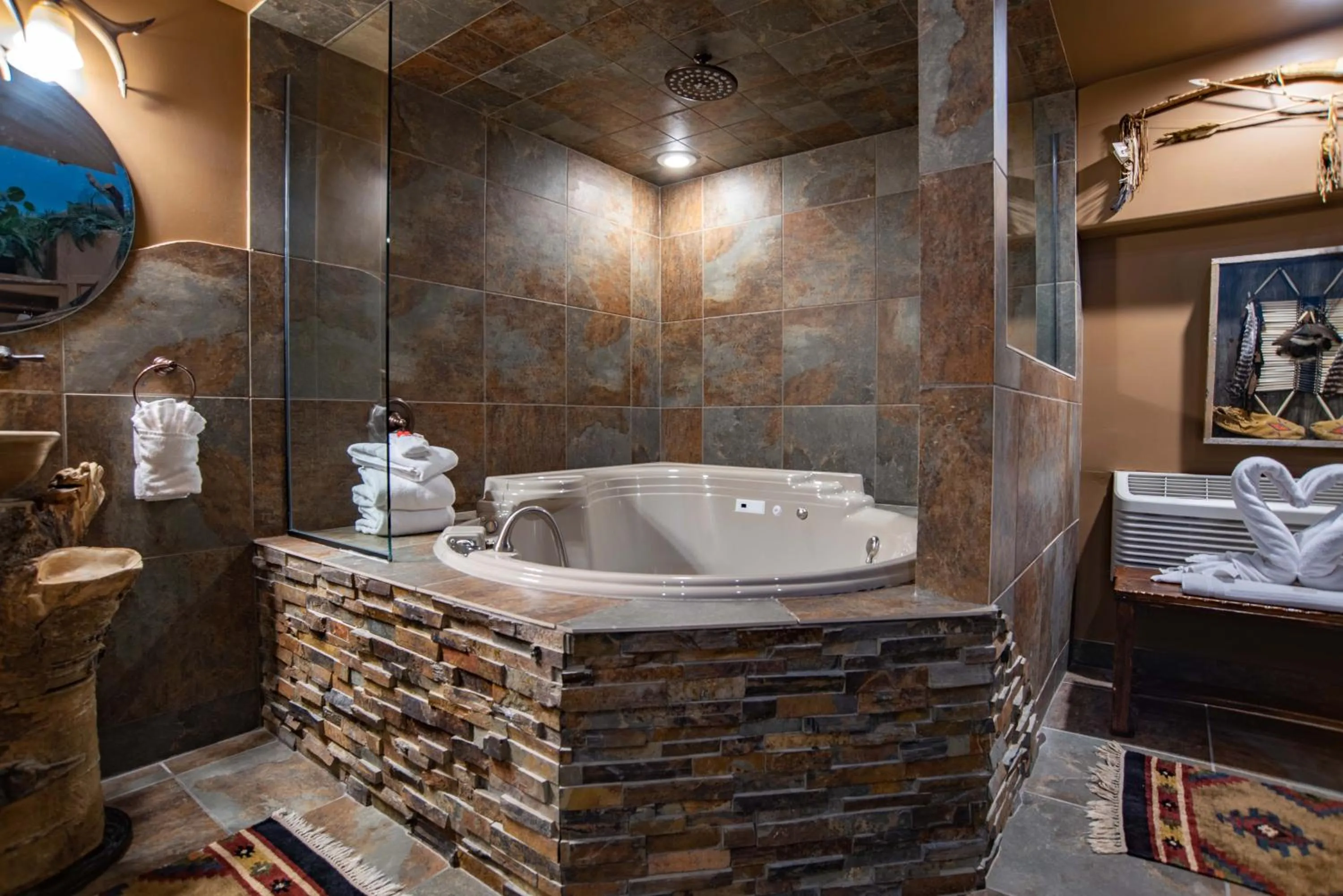 Bathroom in The Anniversary Inn - Logan