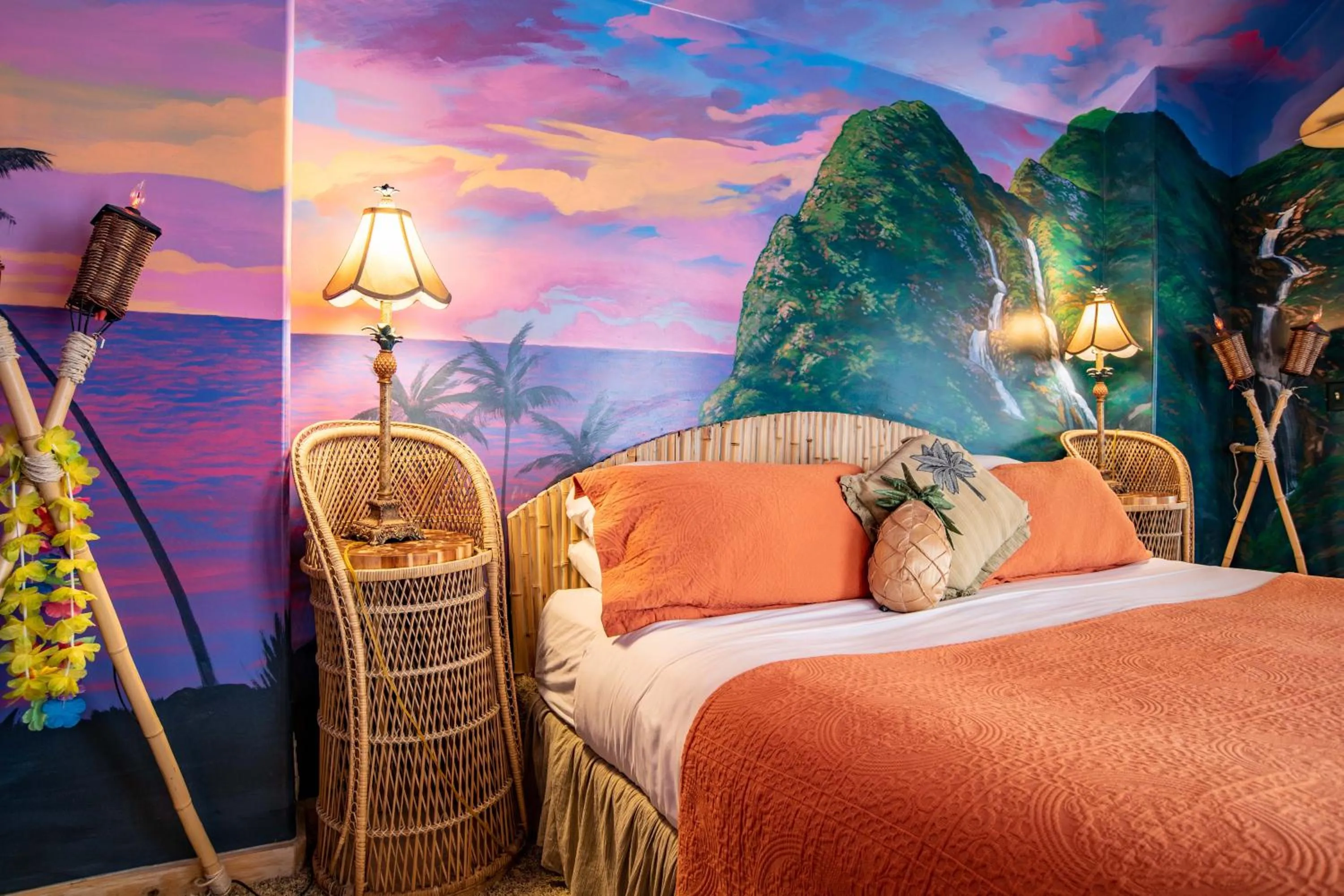 Bed in The Anniversary Inn - Logan