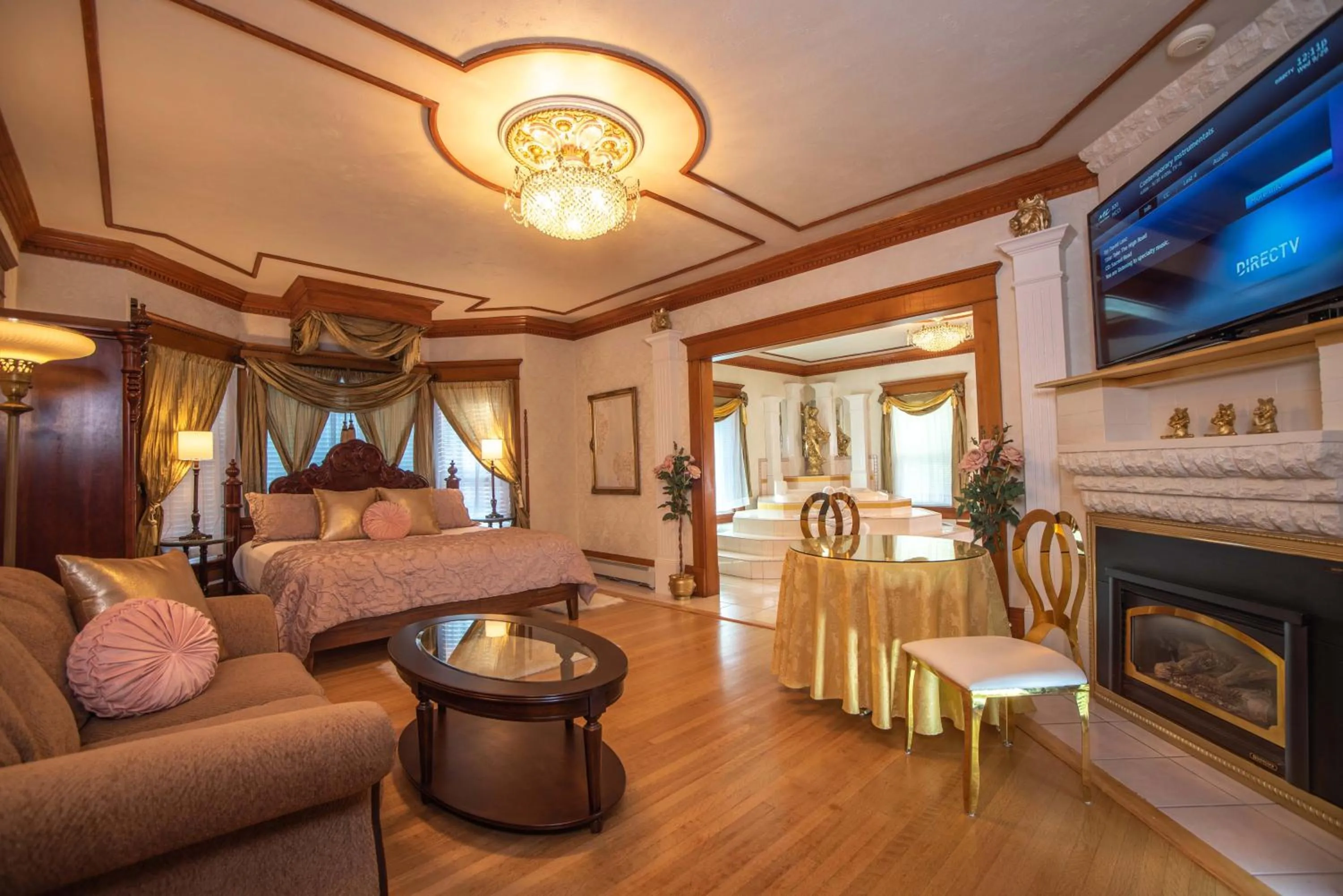 Photo of the whole room in The Anniversary Inn - Logan