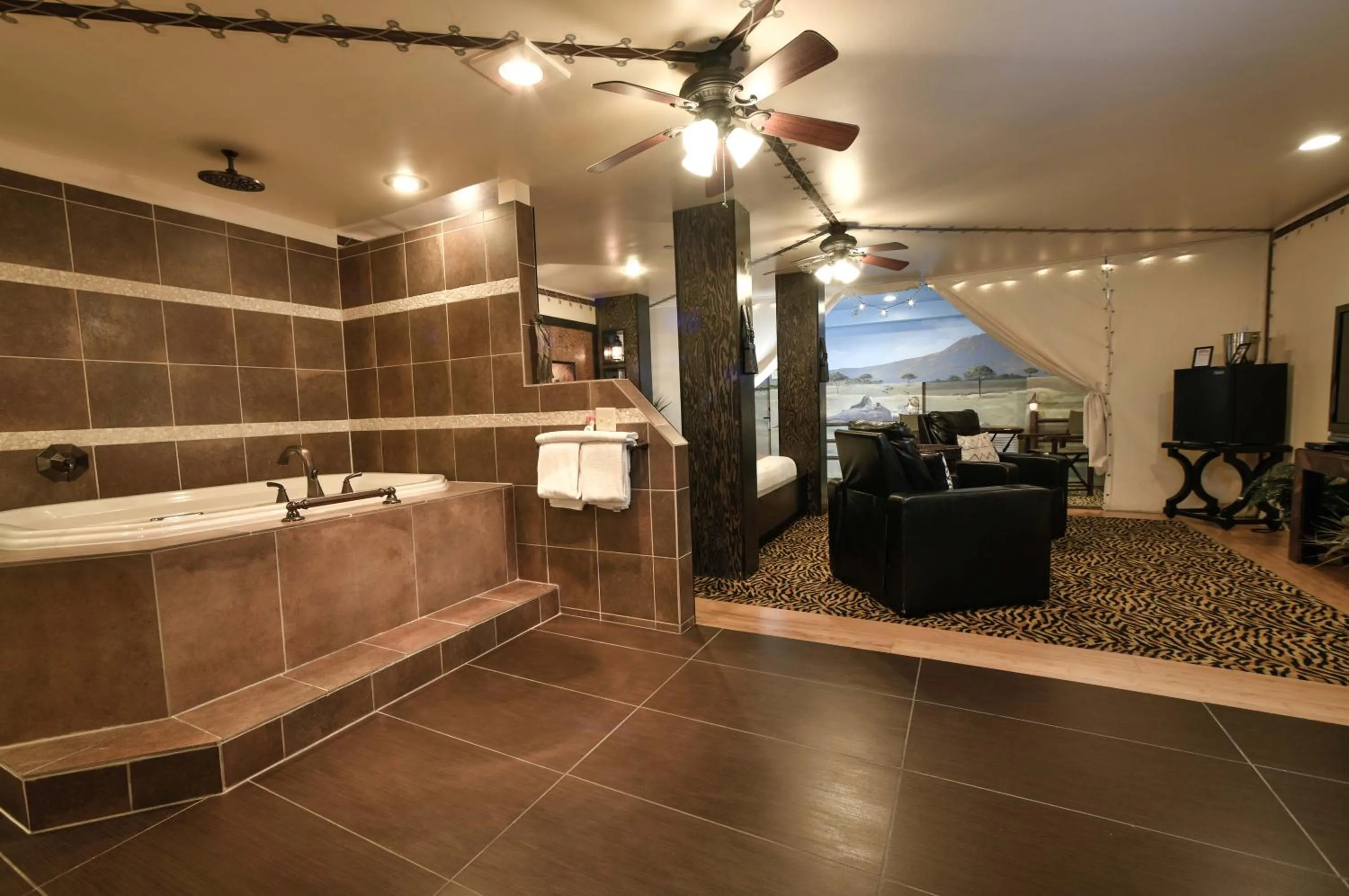 Bathroom in The Anniversary Inn - Logan