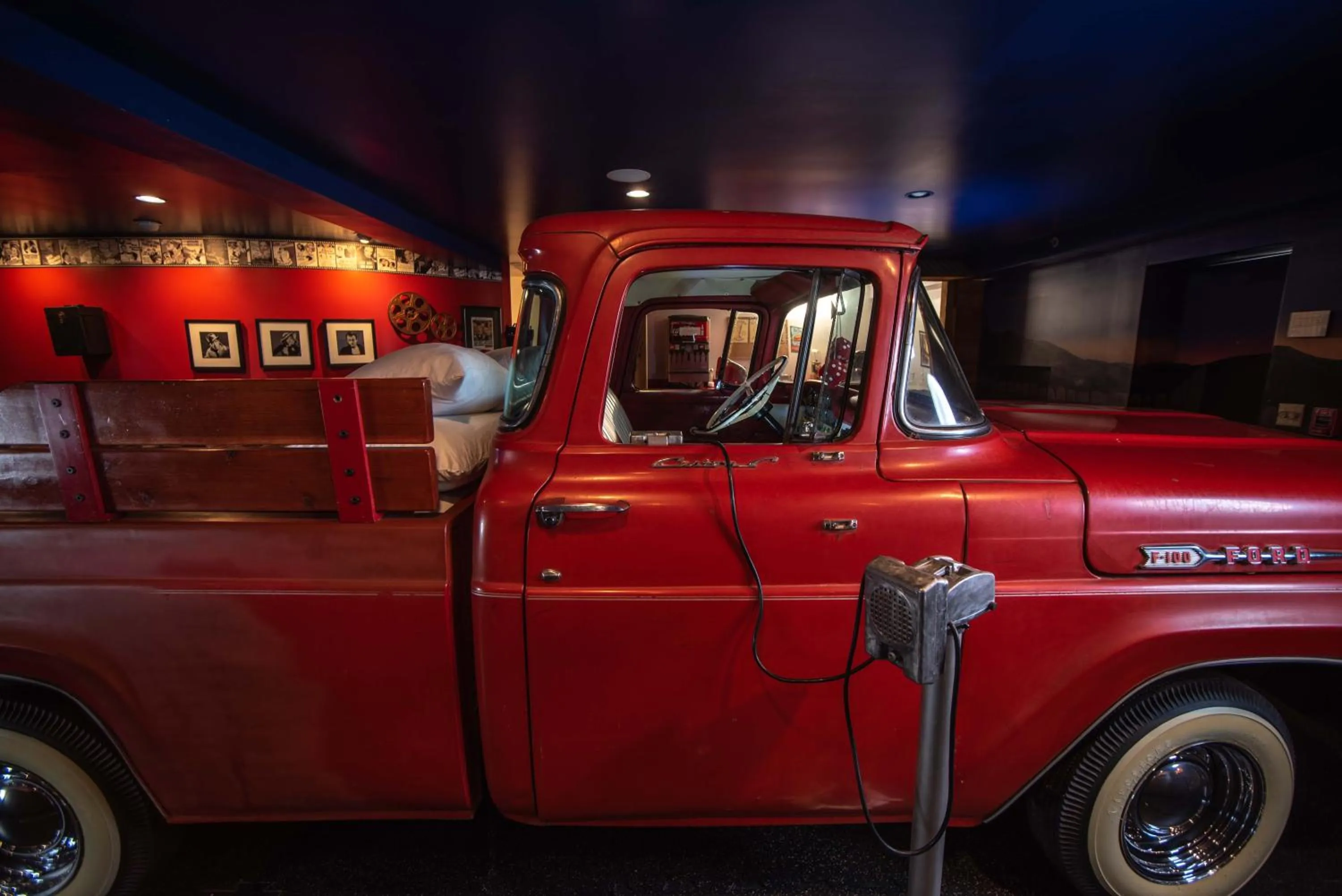 Decorative detail in The Anniversary Inn - Logan