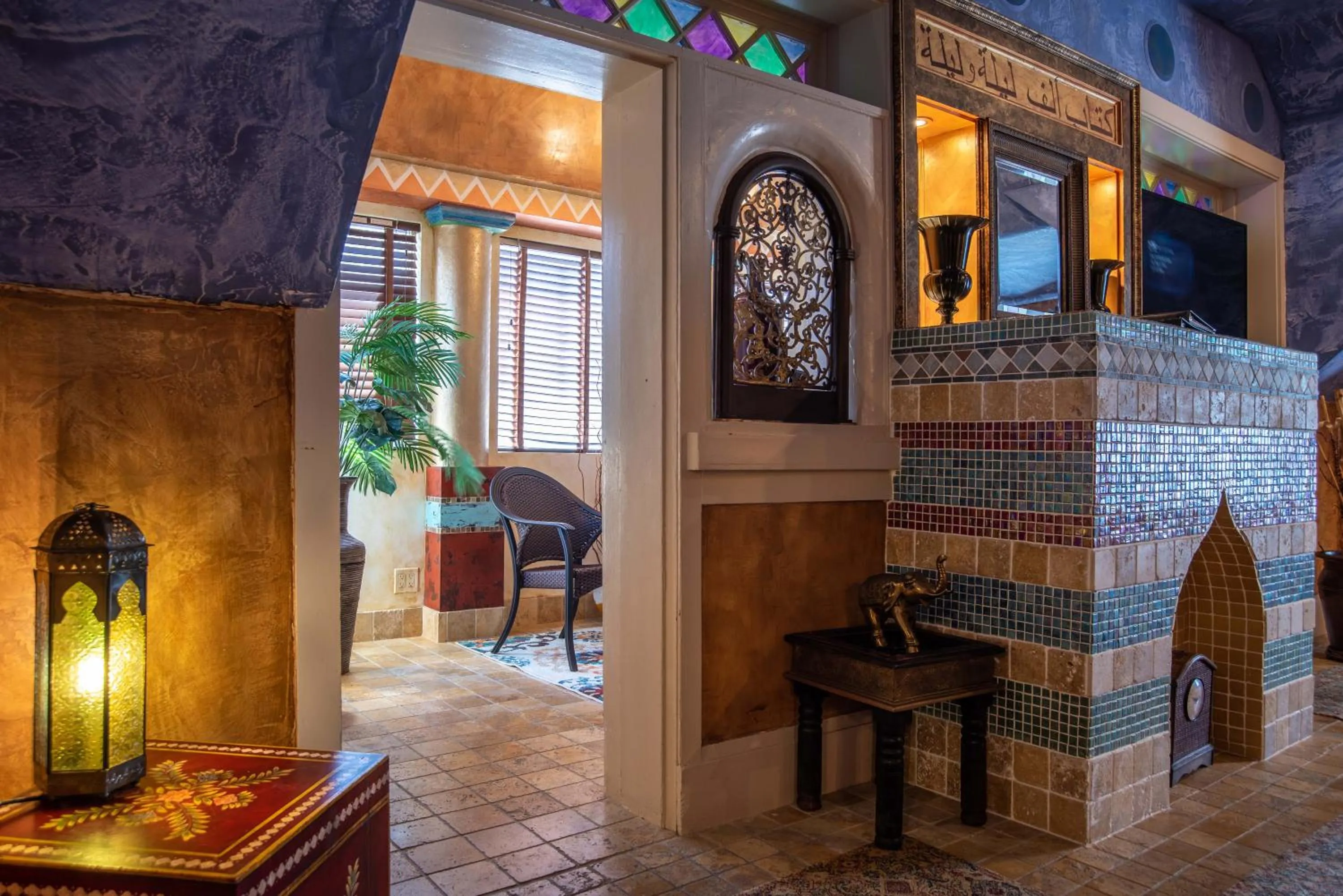 Decorative detail in The Anniversary Inn - Logan