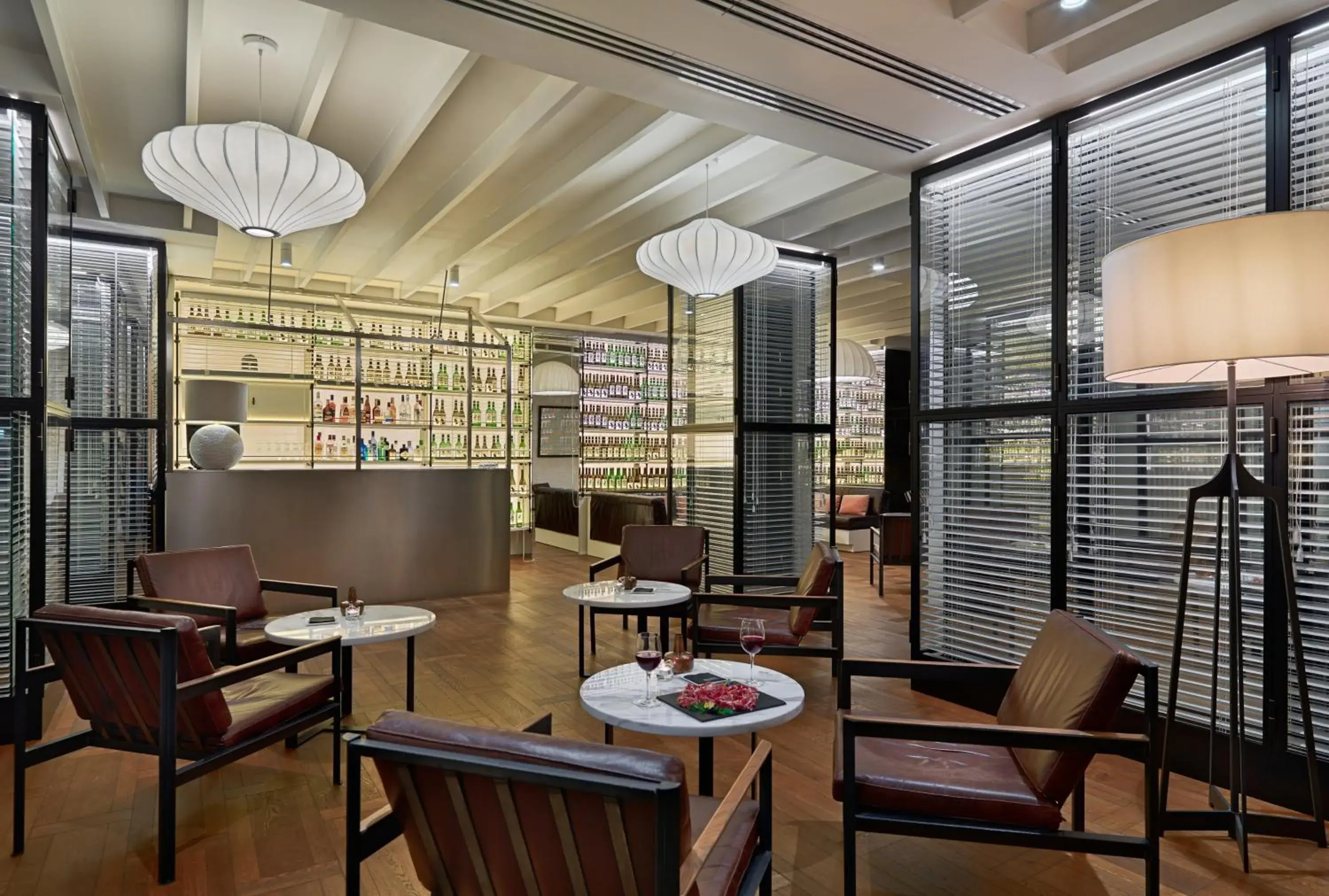 Living room in H10 Universitat Living room in H10 Universitat