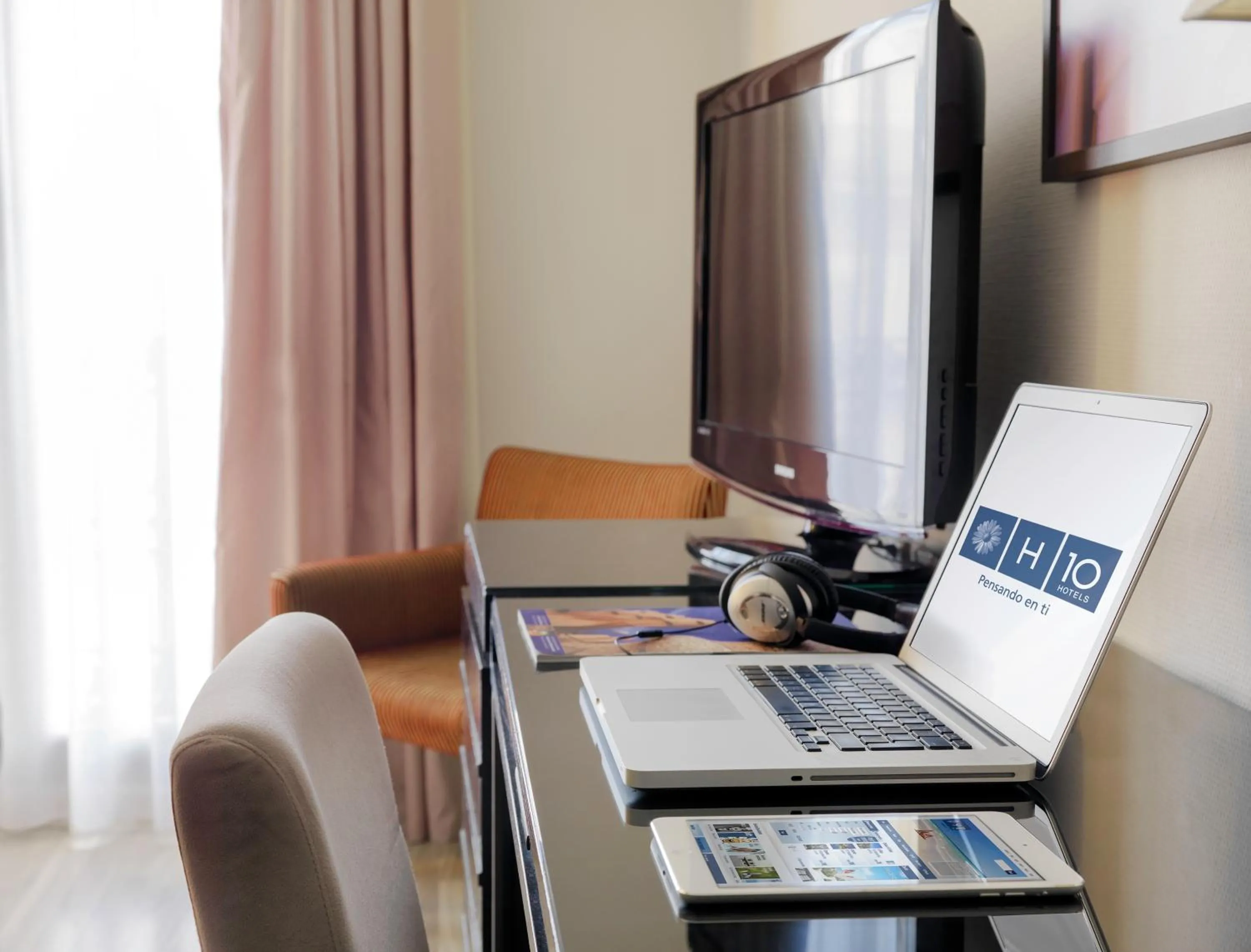 Other in H10 Universitat