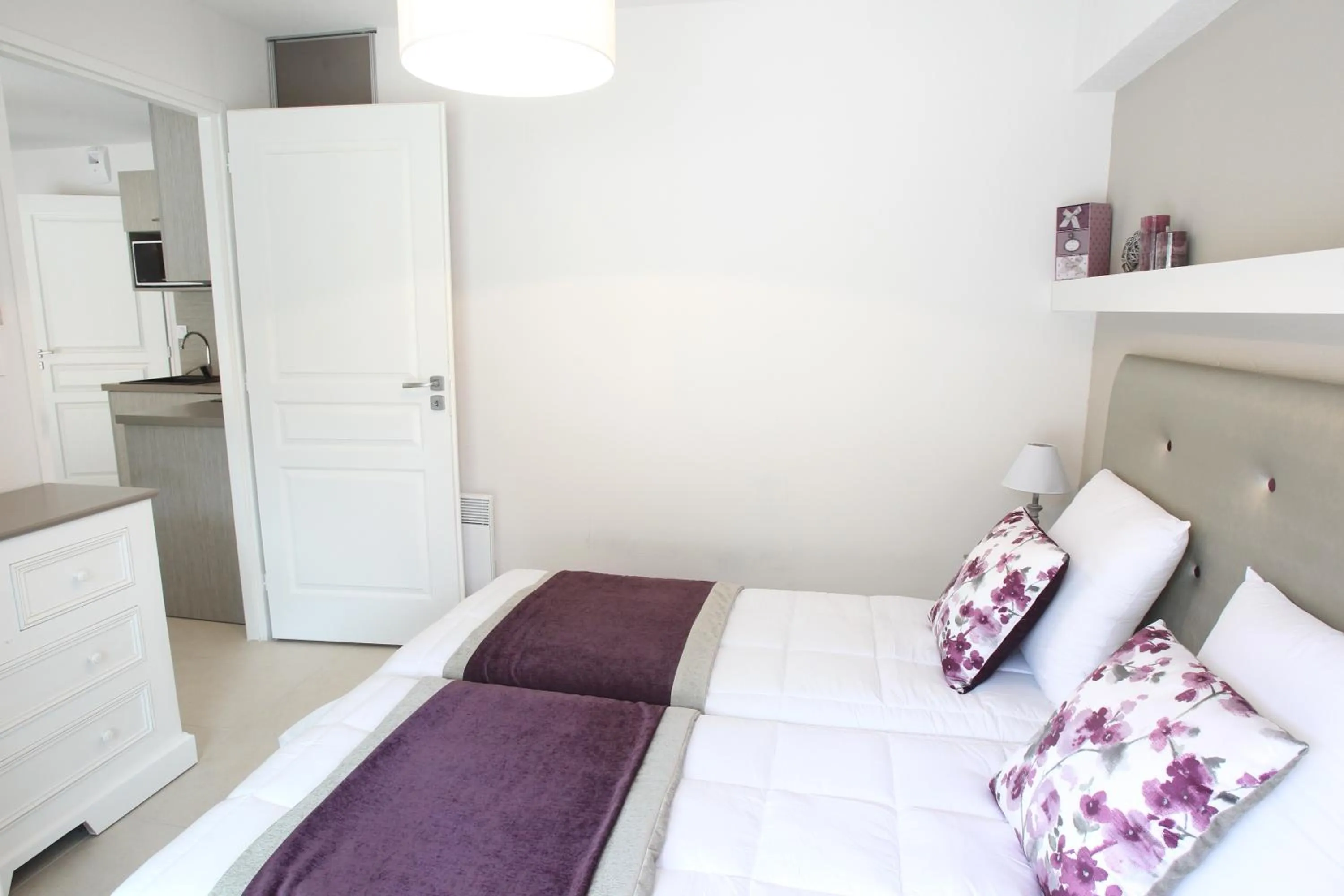 Bedroom, Bed in Residhotel Résidence Pont du Gard