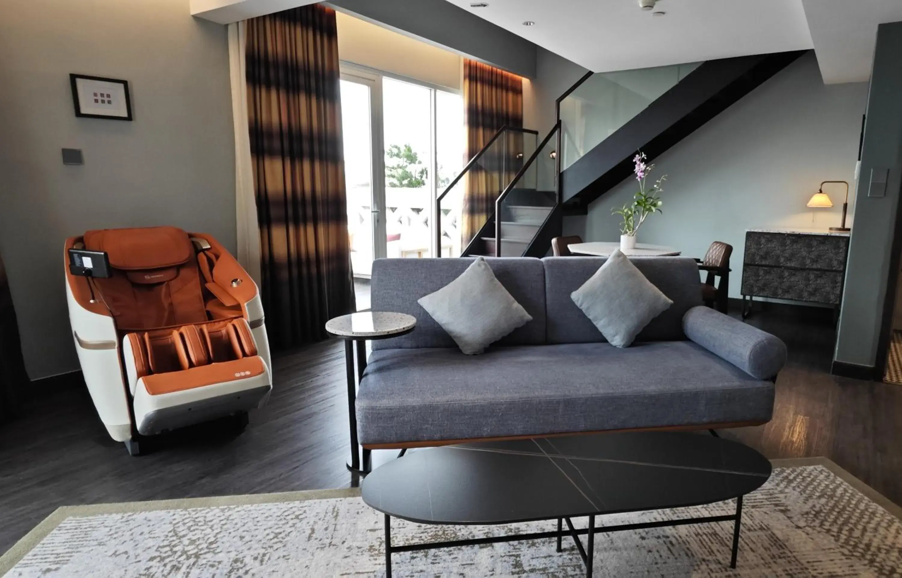 Living room in The George Penang by The Crest Collection Living room in The George Penang by The Crest Collection