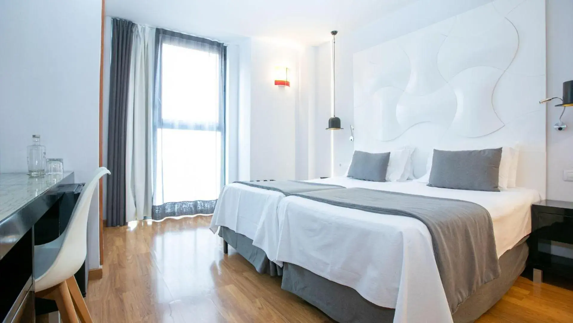 Photo of the whole room, Bed in Evenia Rocafort Photo of the whole room, Bed in Evenia Rocafort