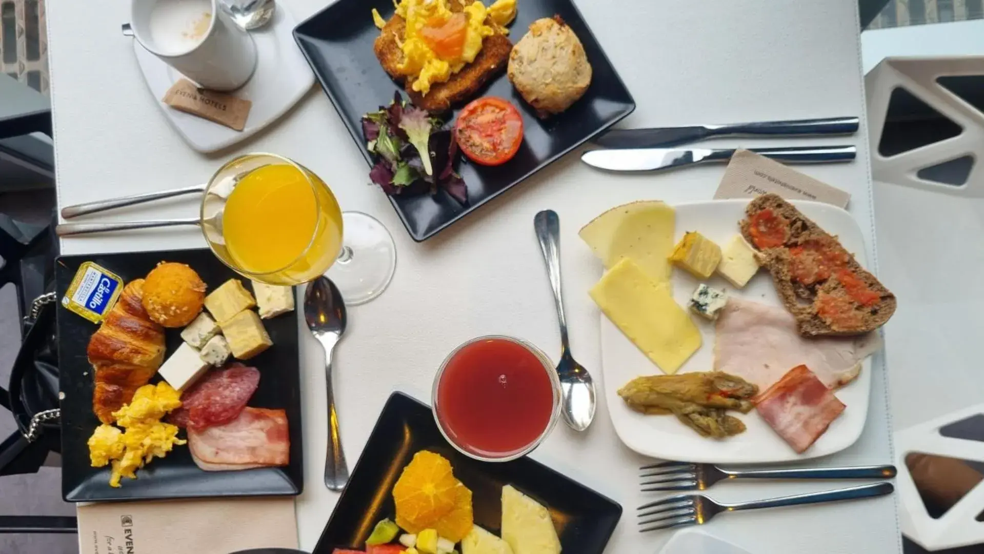 Restaurant/places to eat in Evenia Rossello Restaurant/places to eat in Evenia Rossello