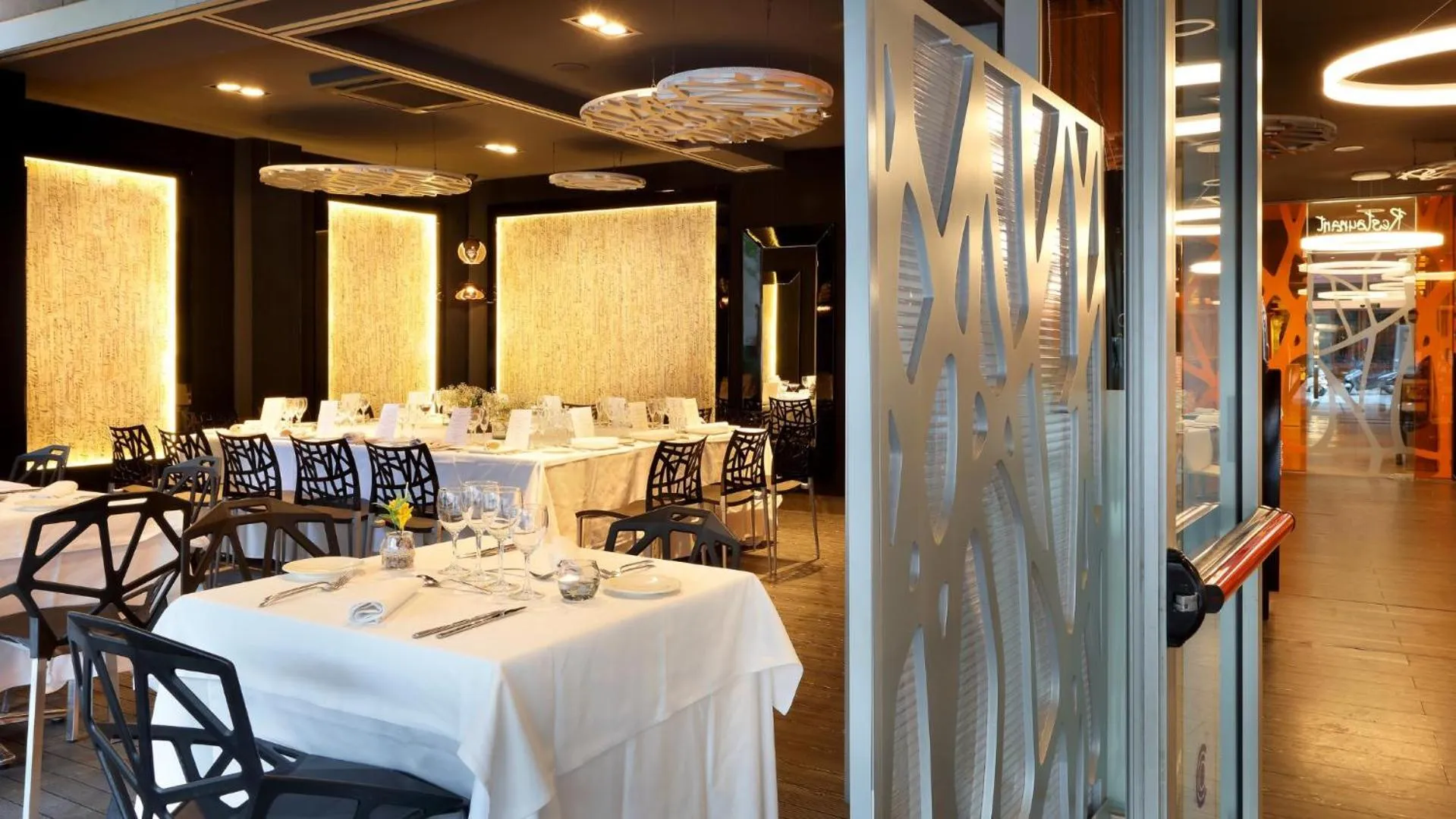 Restaurant/places to eat in Evenia Rossello