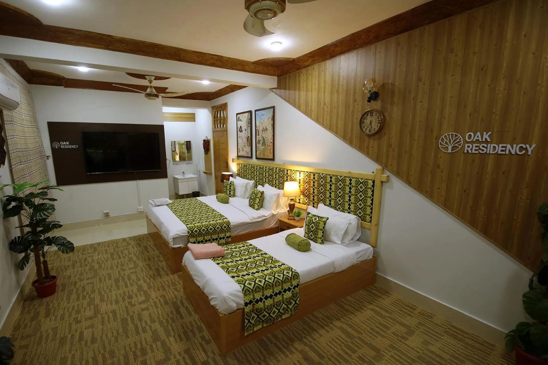 Deluxe Family Room in Oak Residency
