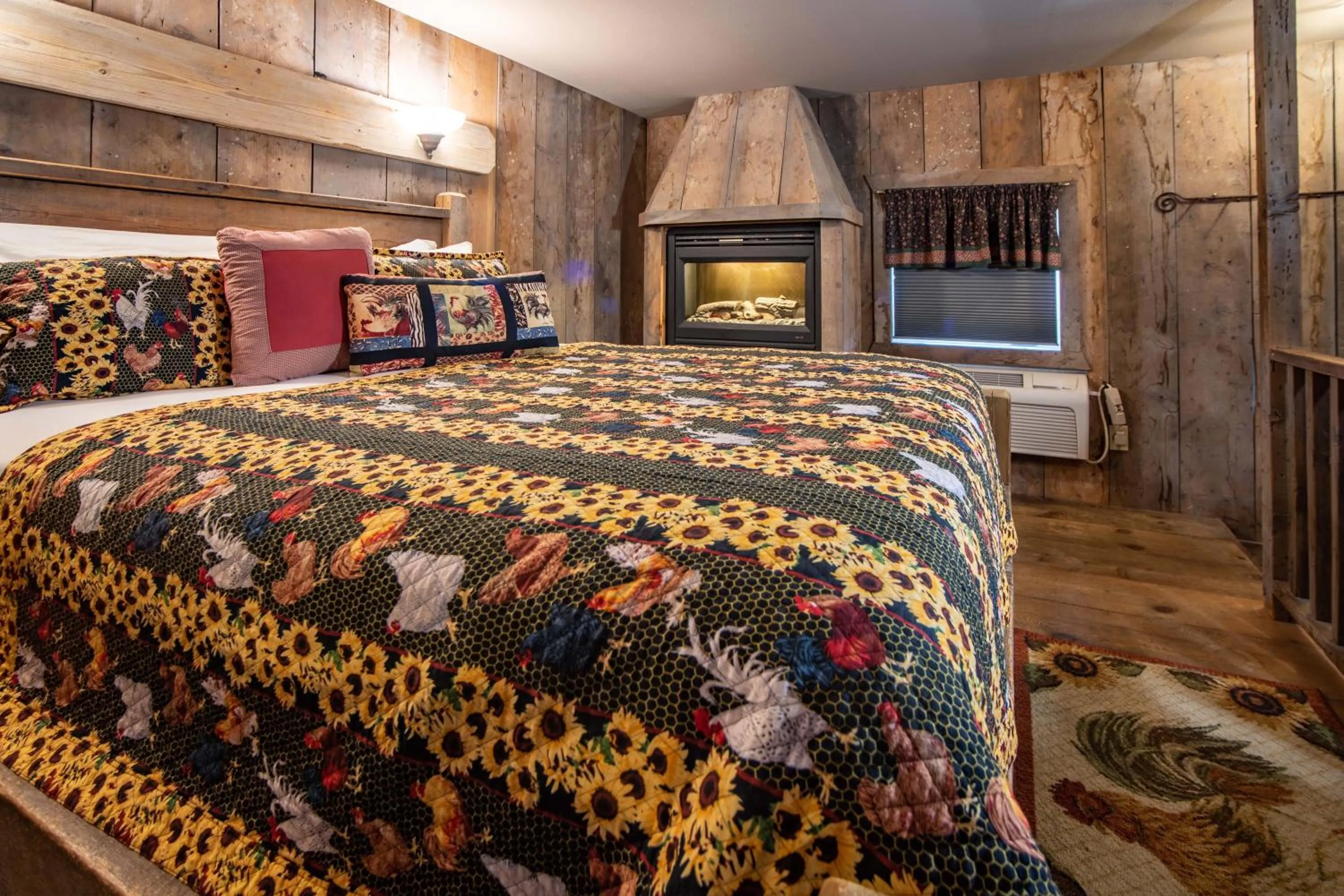 Bed in The Anniversary Inn - Boise