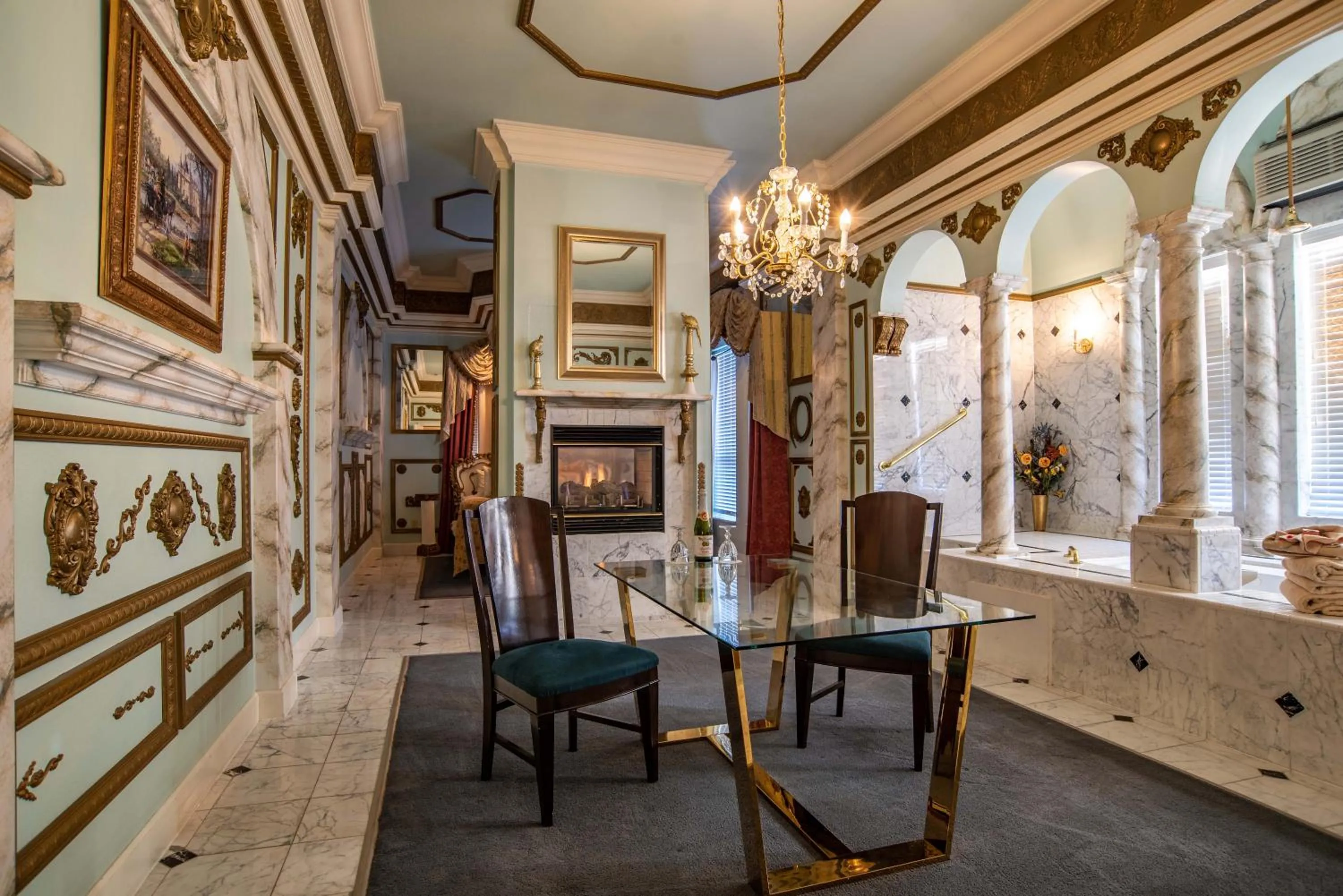 Living room in The Anniversary Inn - Boise