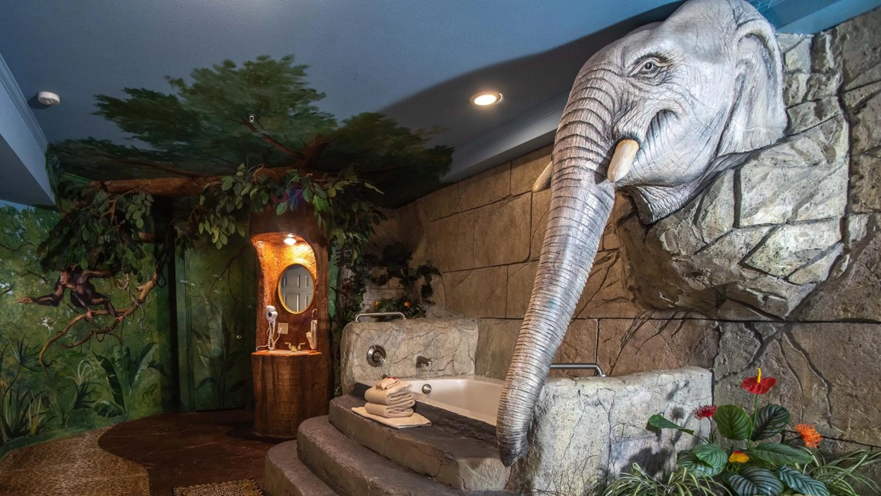 Bath in The Anniversary Inn - Boise