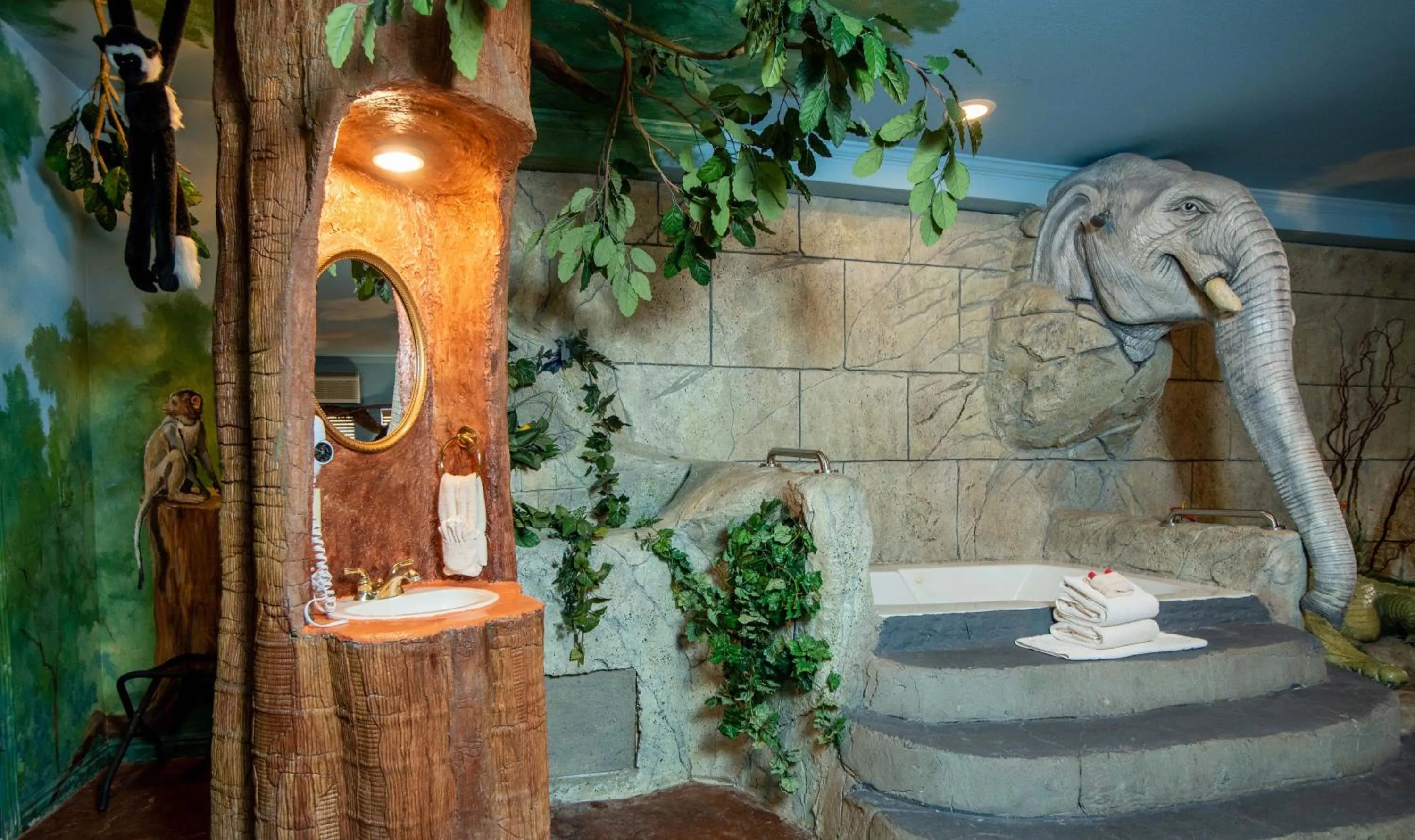 Bath in The Anniversary Inn - Boise